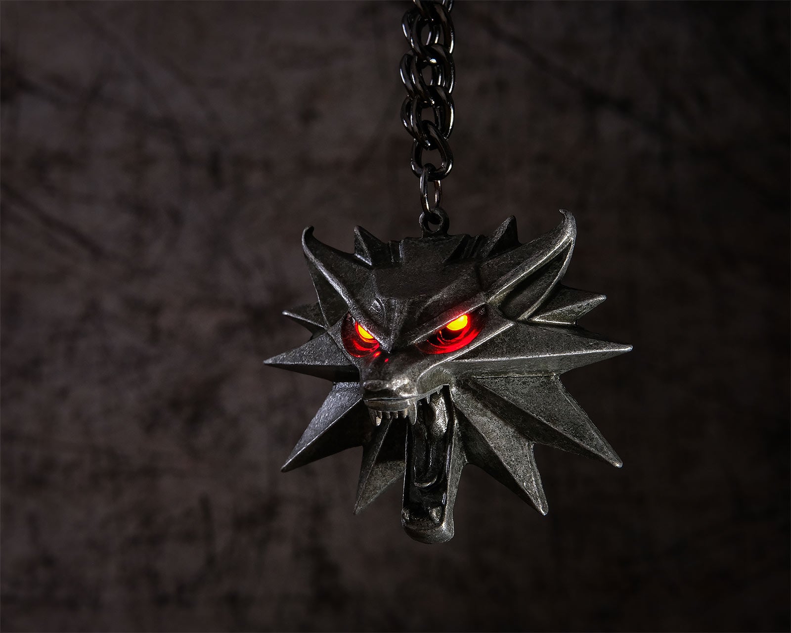 Product image Witcher - Wild Hunt medallion with LED eyes
