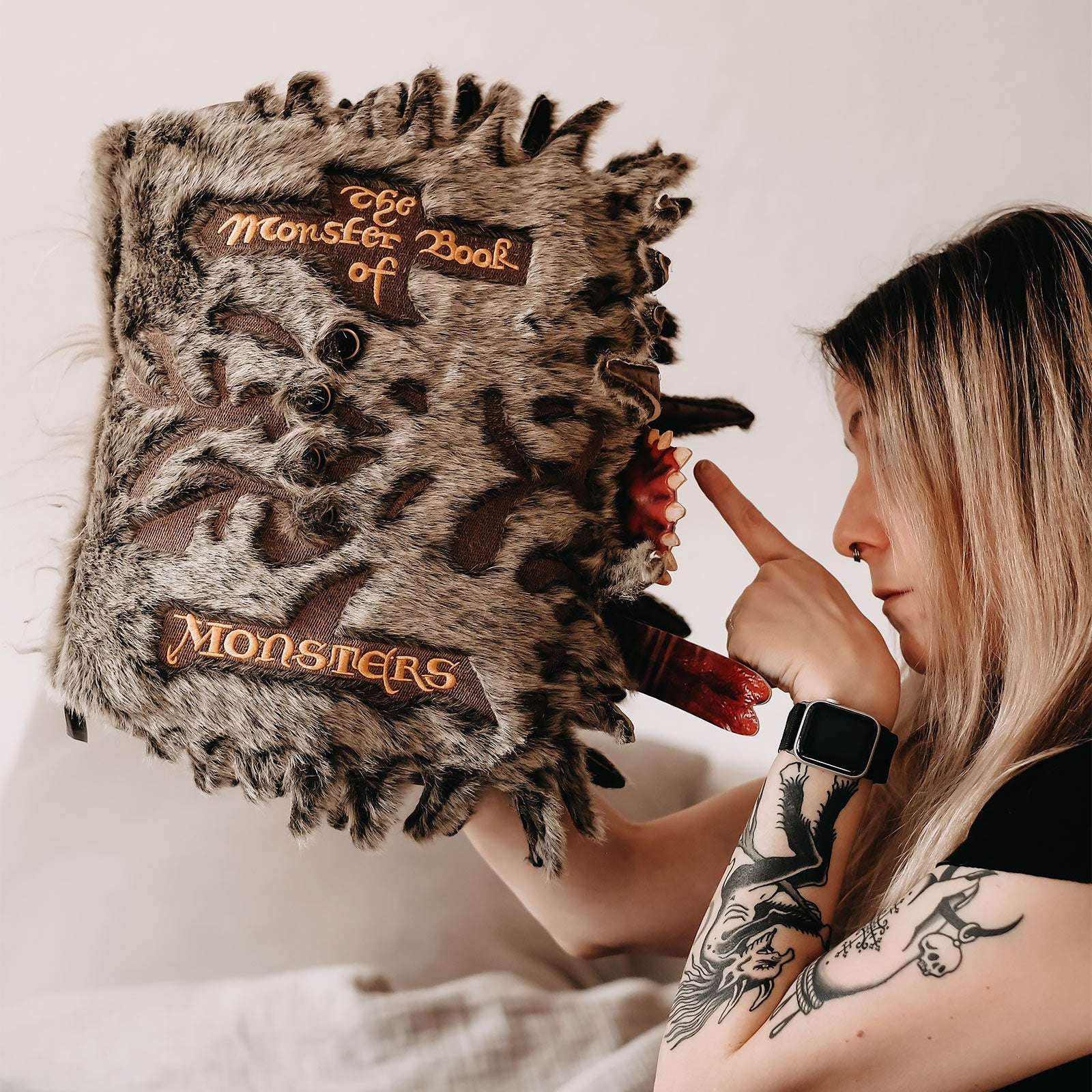 Product image Harry Potter - monster book of monsters plush