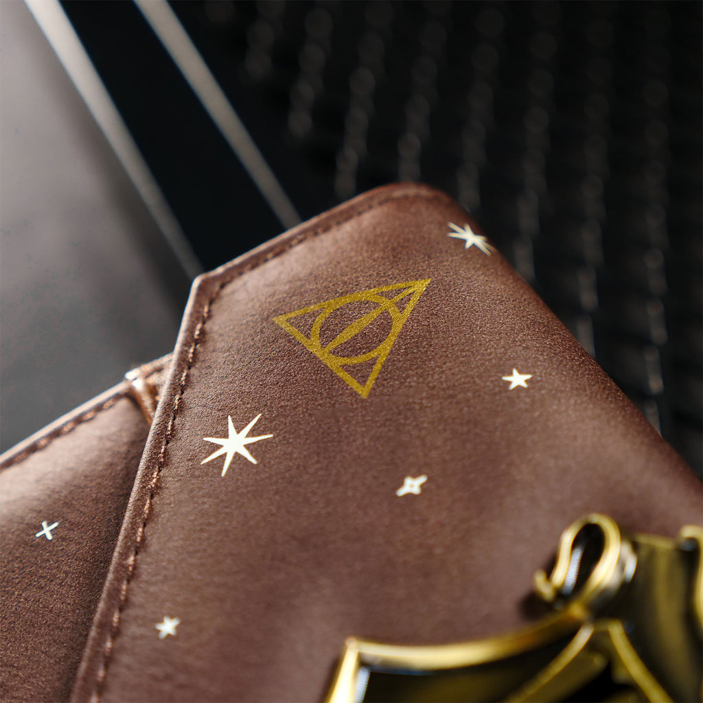 Product image Harry Potter - Hogwarts Metal Crest Wallet