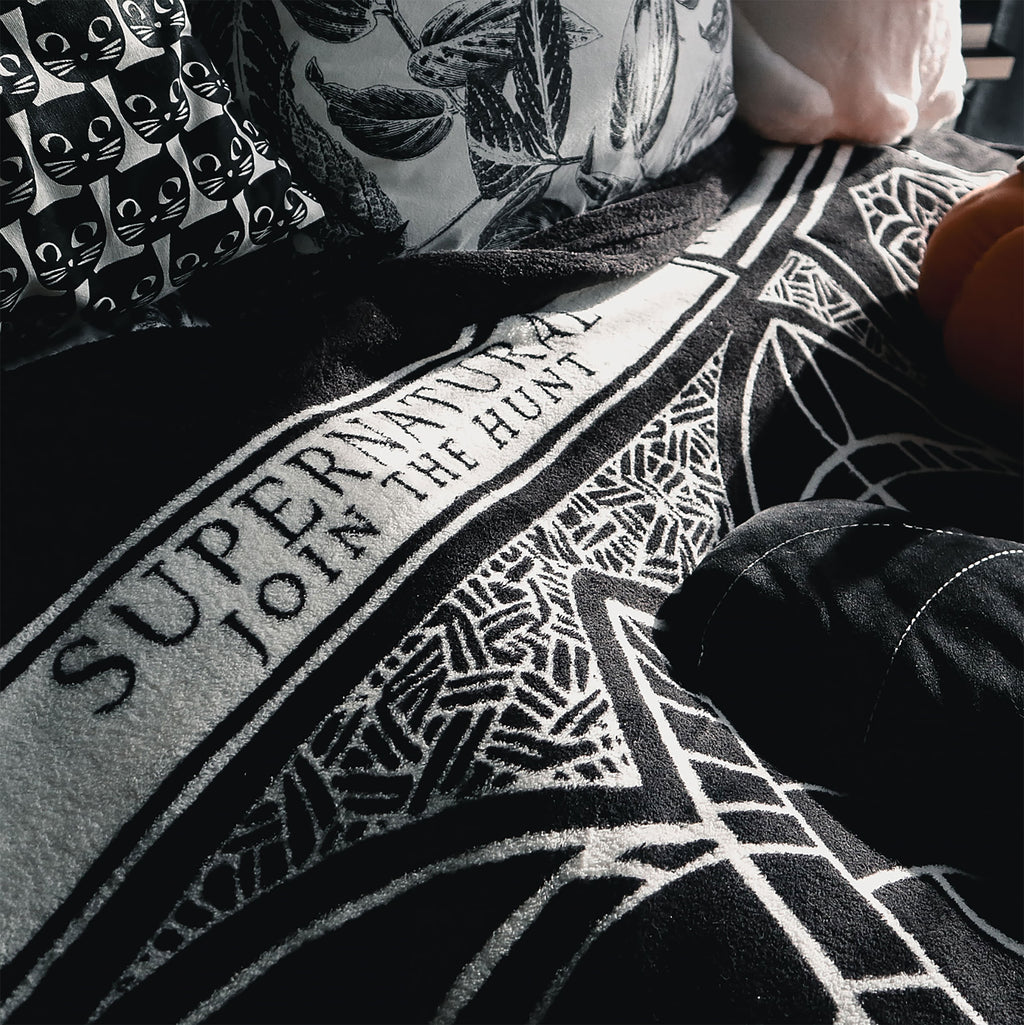 Product image Supernatural - Devil's Trap Fleece Blanket