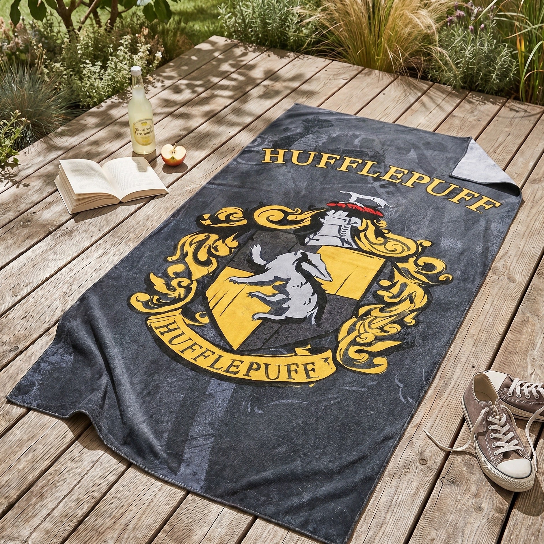 Product image Harry Potter - Hufflepuff Crest Beach Towel