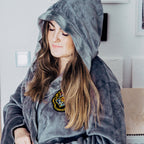 Product image Harry Potter - Hufflepuff Crest Bathrobe gray