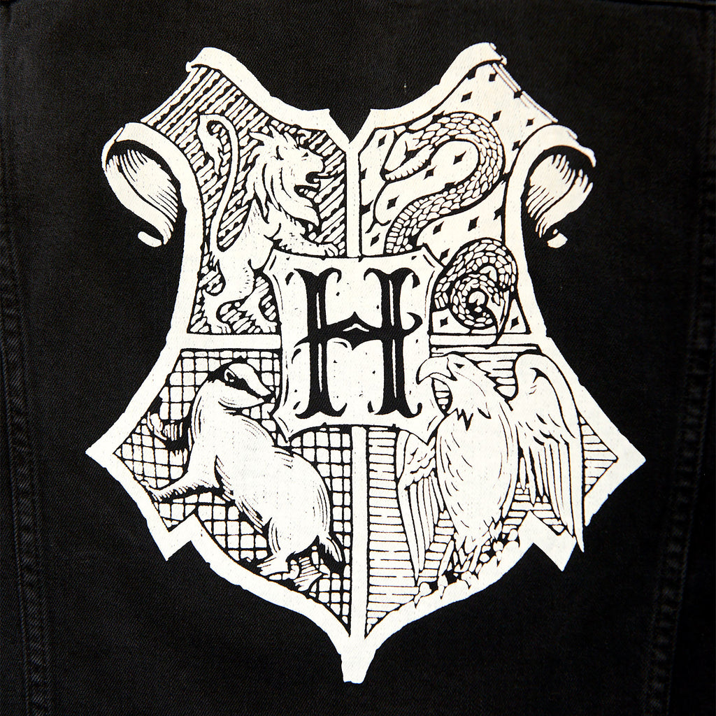 Product image Harry Potter - Hogwarts Crest Denim Jacket Black