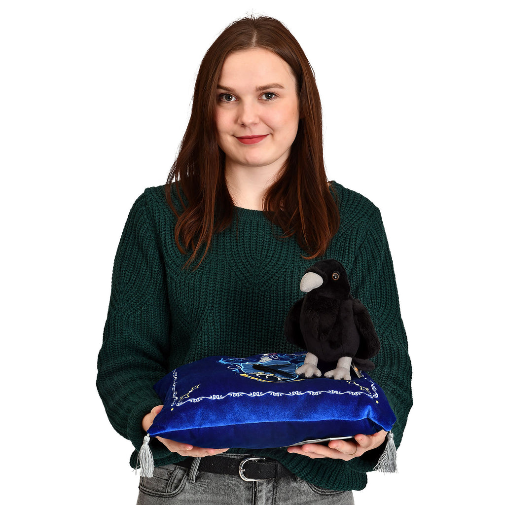 Product image Harry Potter - Ravenclaw Crest Cushion with Plush Figure