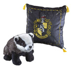 Product image Harry Potter - Hufflepuff Crest Pillow with Plush Figure