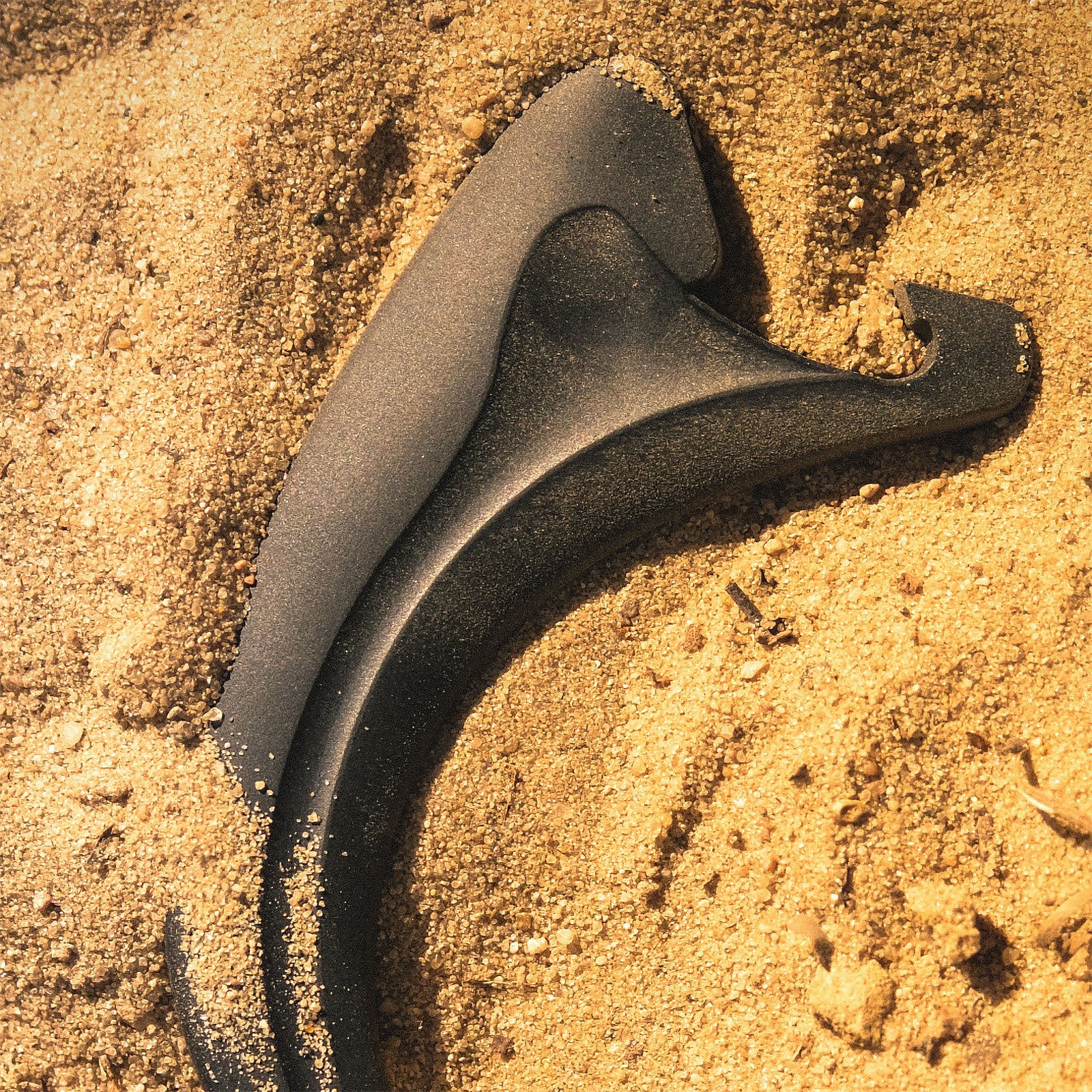 Product image Jurassic Park - Velociraptor Claw Magnet Bottle Opener
