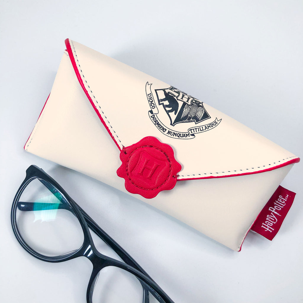 Product image Harry Potter - Hogwarts Letter Glasses Case