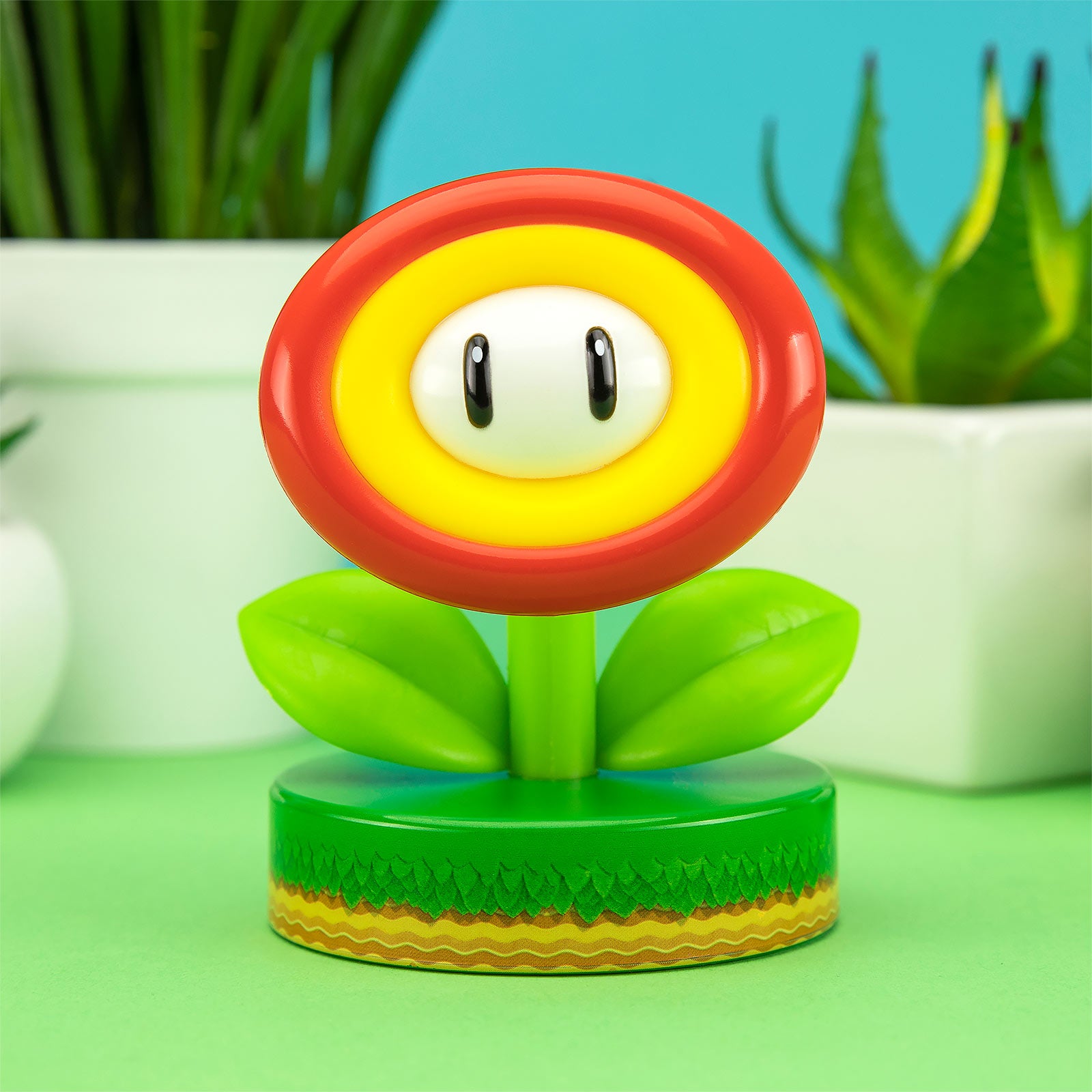 Product image Super Mario - Fire Flower Icons 3D Table Lamp