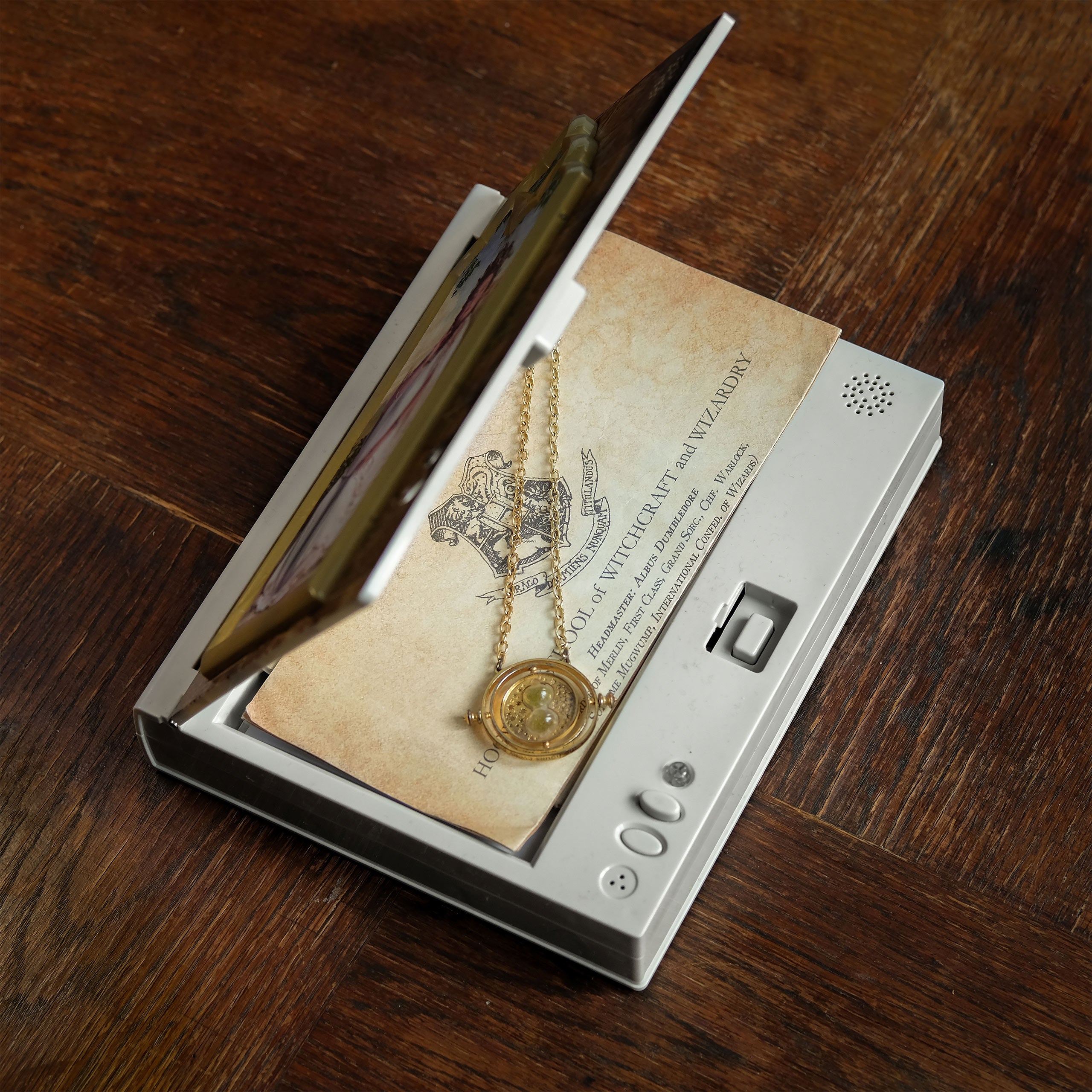 Product image Harry Potter - Fat Lady Box with Notepad and Password