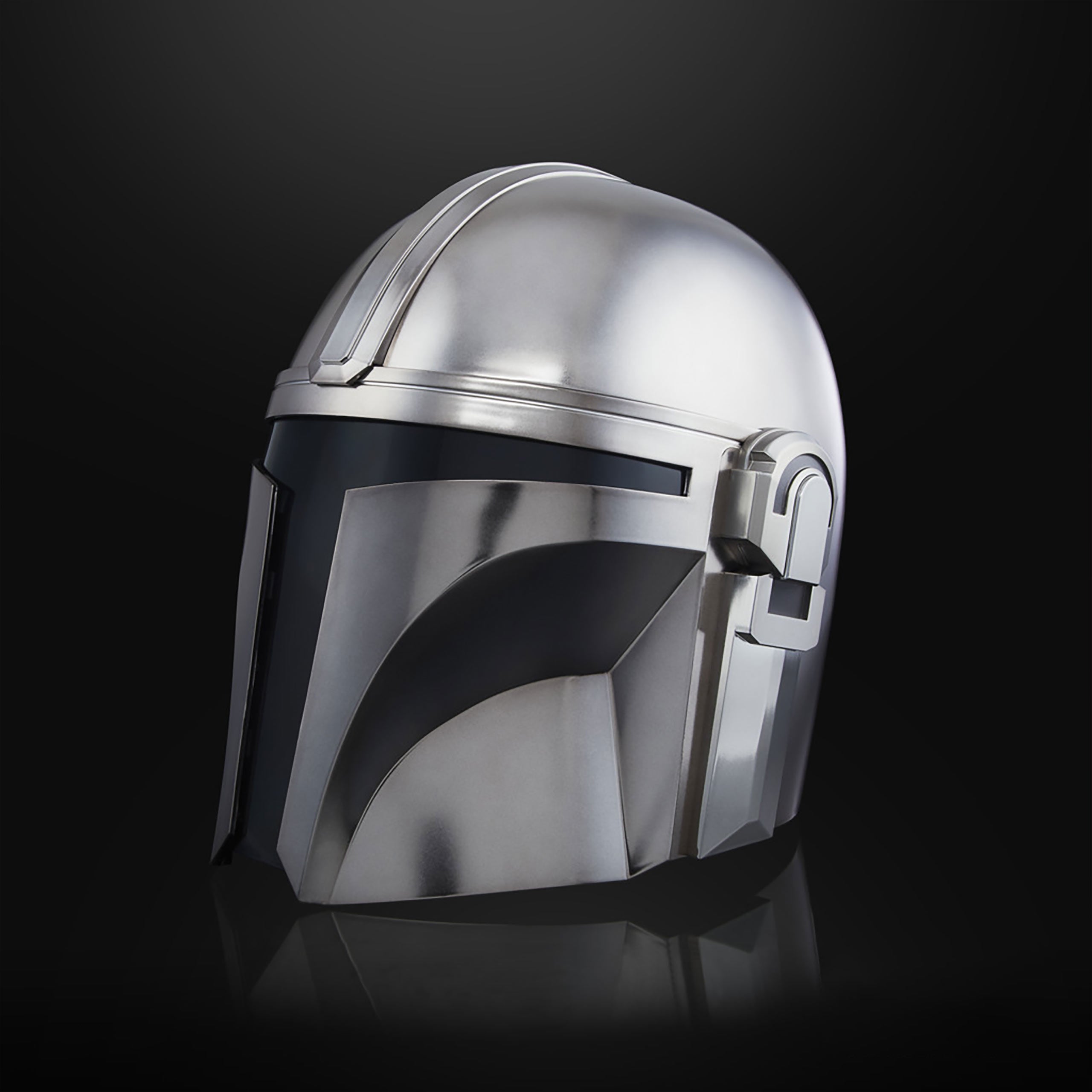 Product image The Mandalorian Helmet Replica with Light - Star Wars