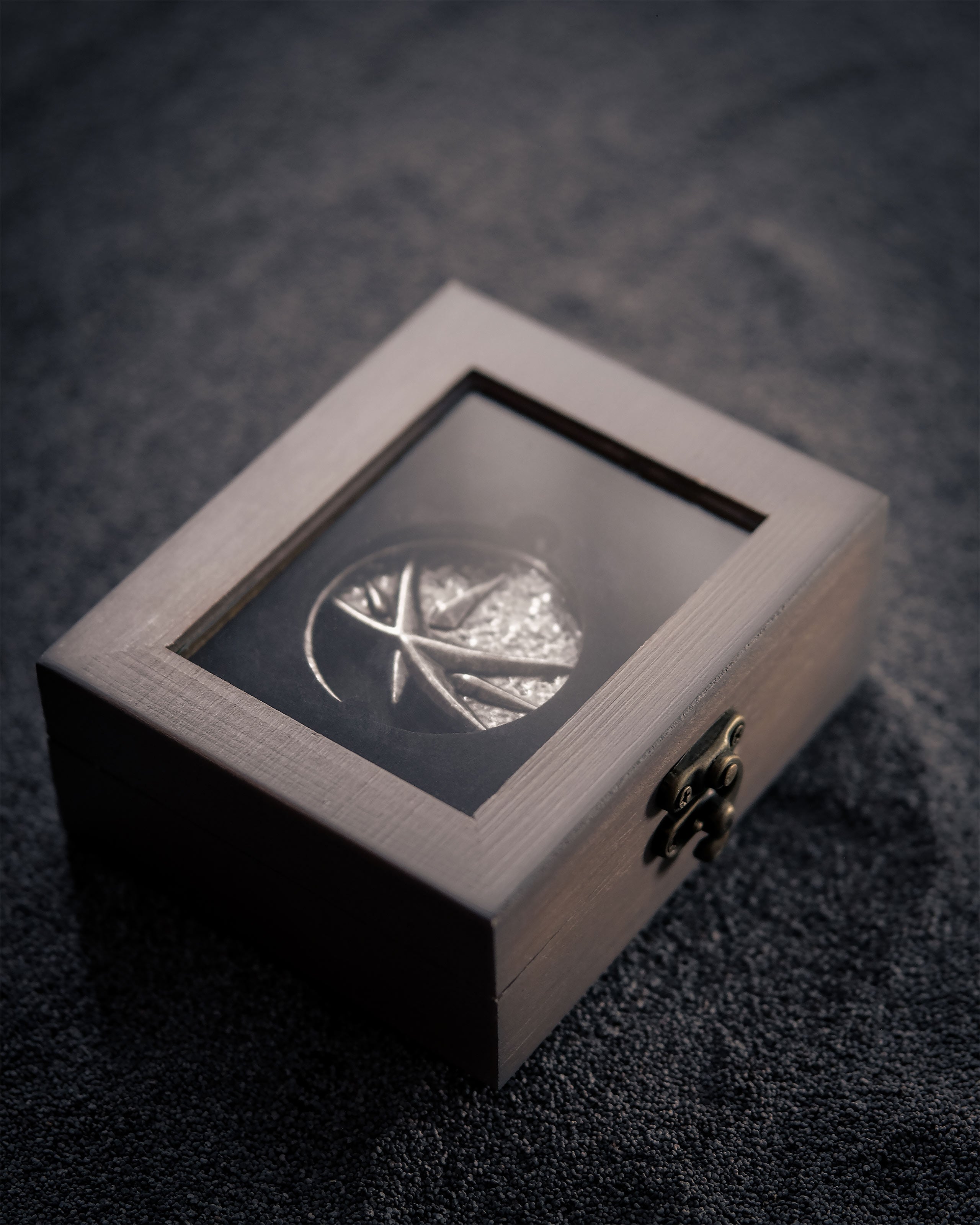 Product image Witcher - Yennefer Medallion Necklace