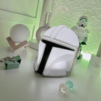 Product image The Mandalorian Helmet Table Lamp - Star Wars