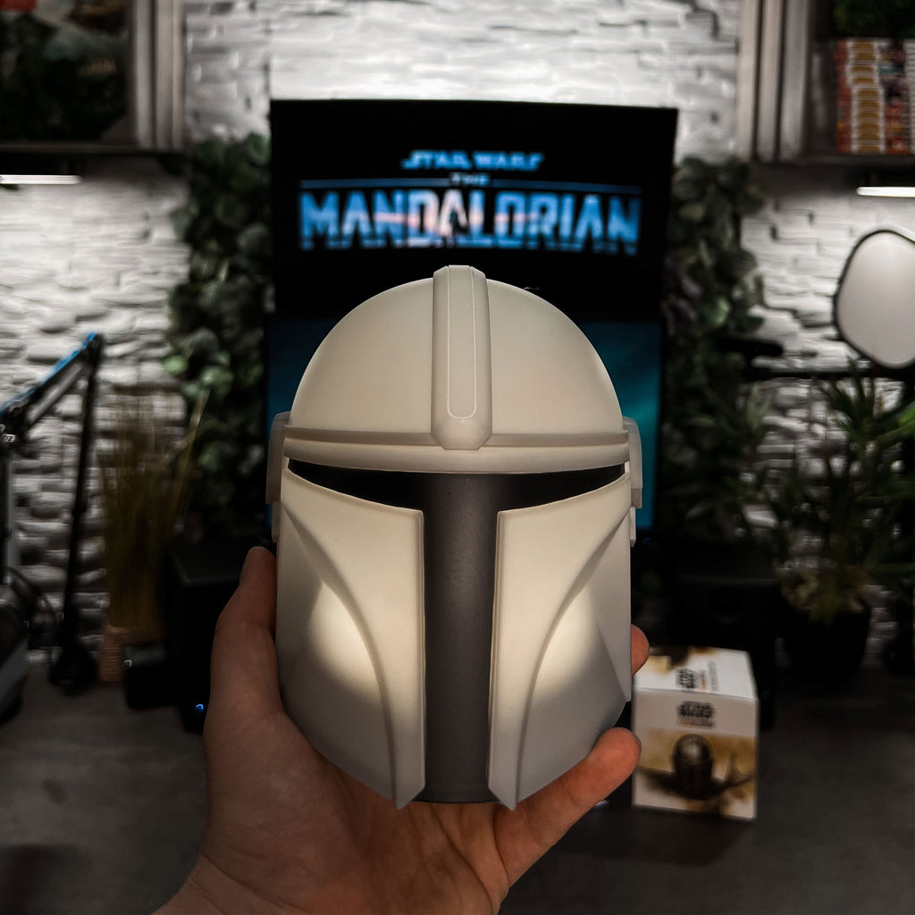 Product image The Mandalorian Helmet Table Lamp - Star Wars