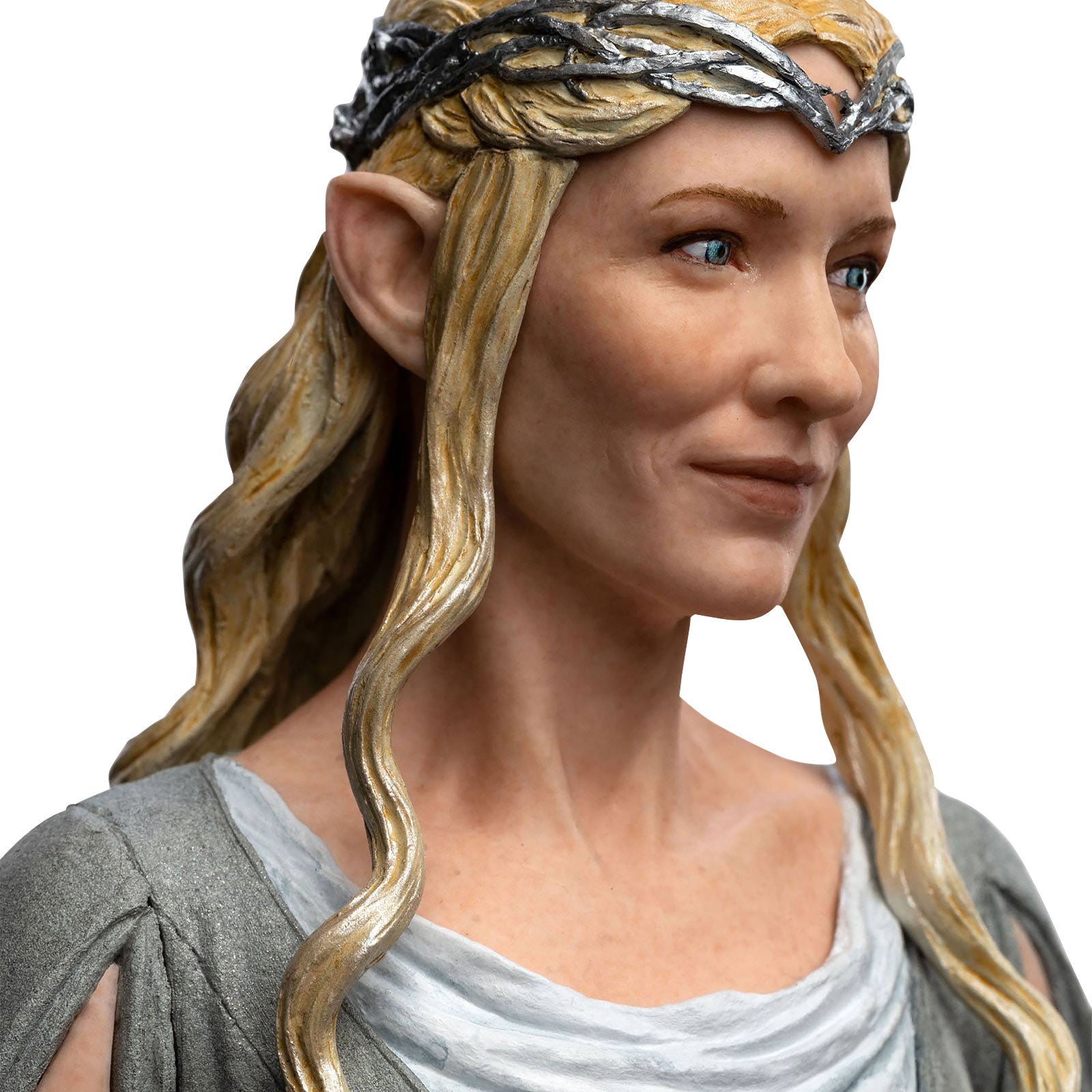 Product image The Hobbit - Galadriel Classic Series Deluxe Figure 37.5 cm