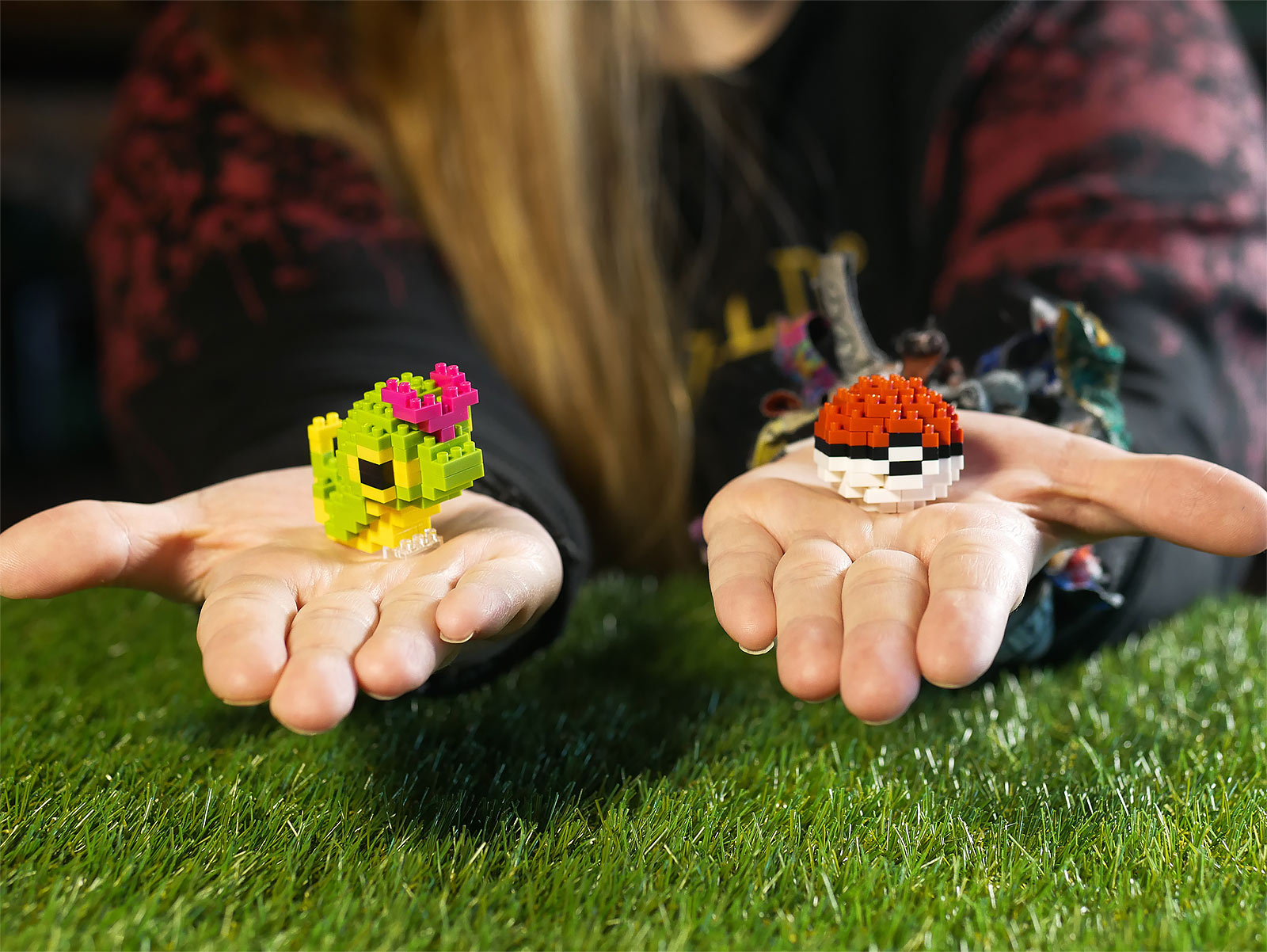 Product image Pokemon - Caterpie with Pokeball nanoblock Mini Construction Figures Set