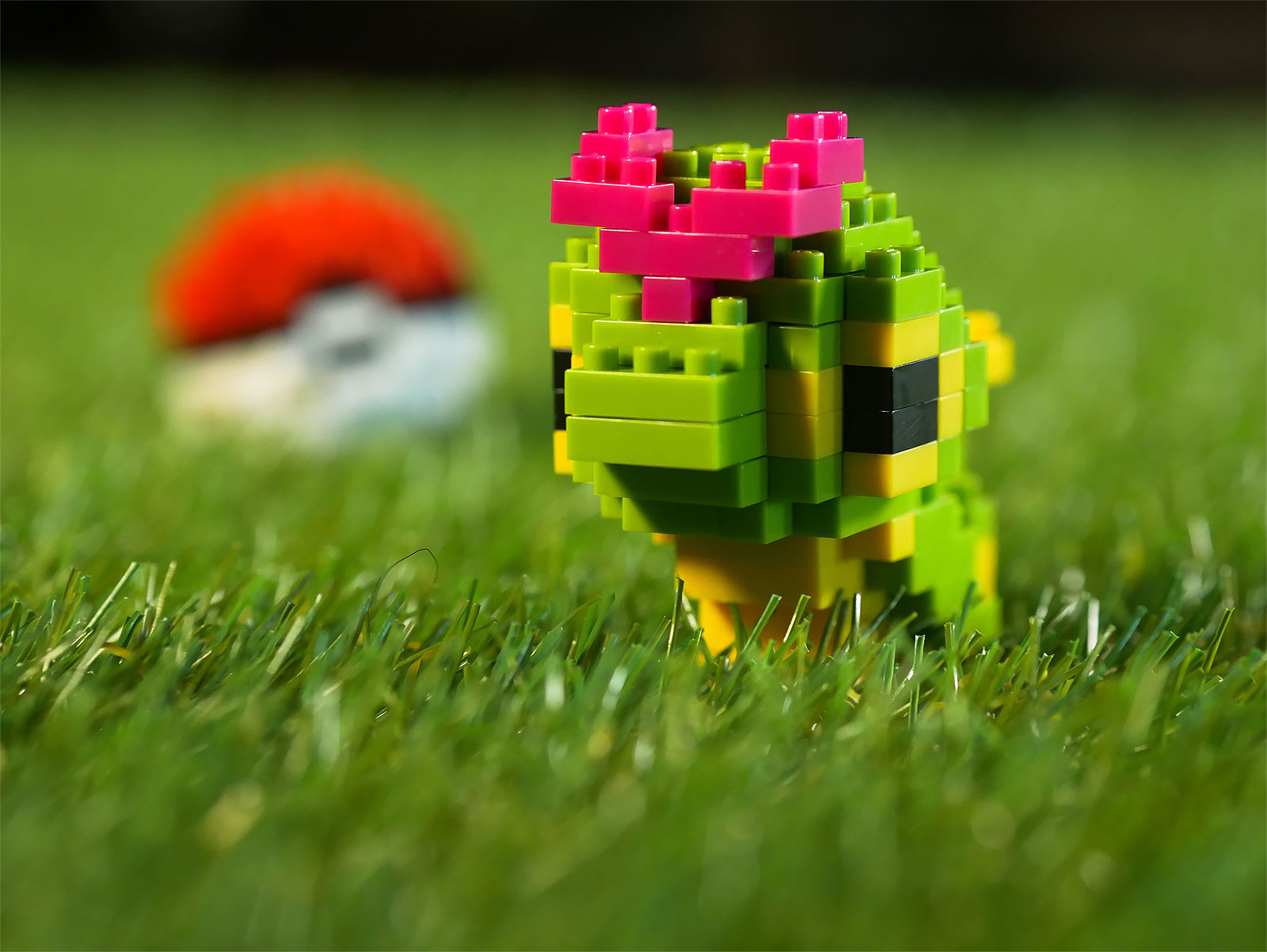 Product image Pokemon - Caterpie with Pokeball nanoblock Mini Construction Figures Set