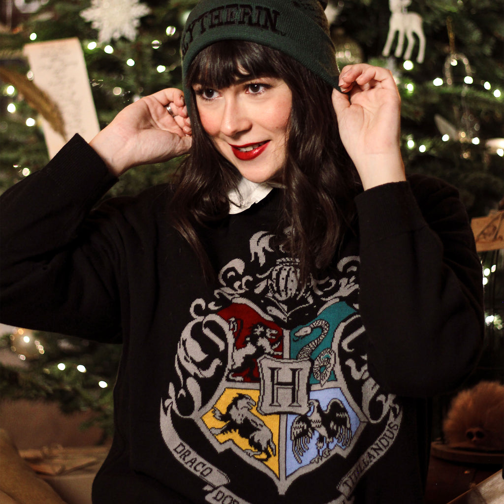 Product image Harry Potter - Hogwarts Crest Oversize Sweater black