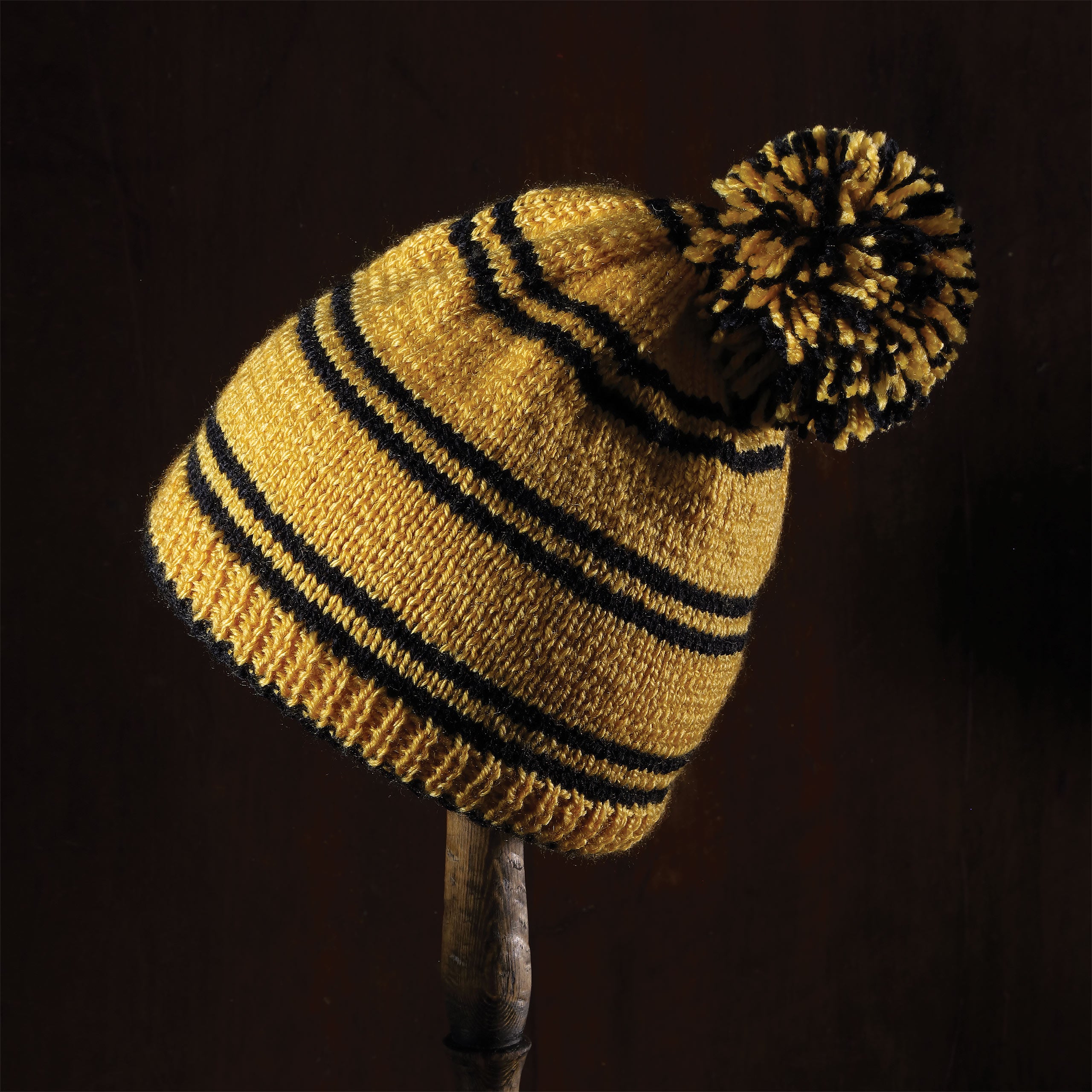 Product image Hufflepuff Pom-Pom Hat Knitting Set - Harry Potter