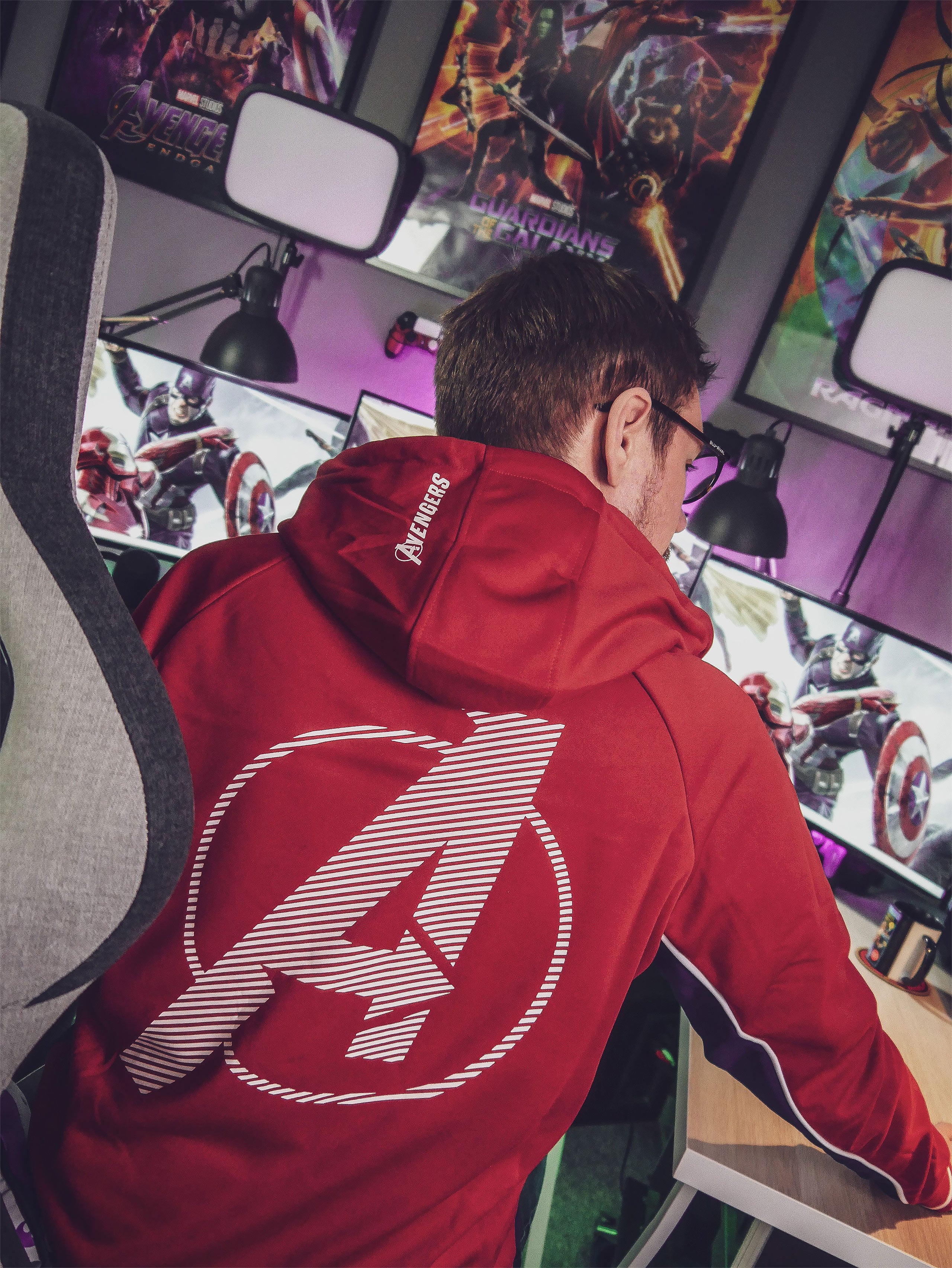 Product image Avengers - Logo Hoodie