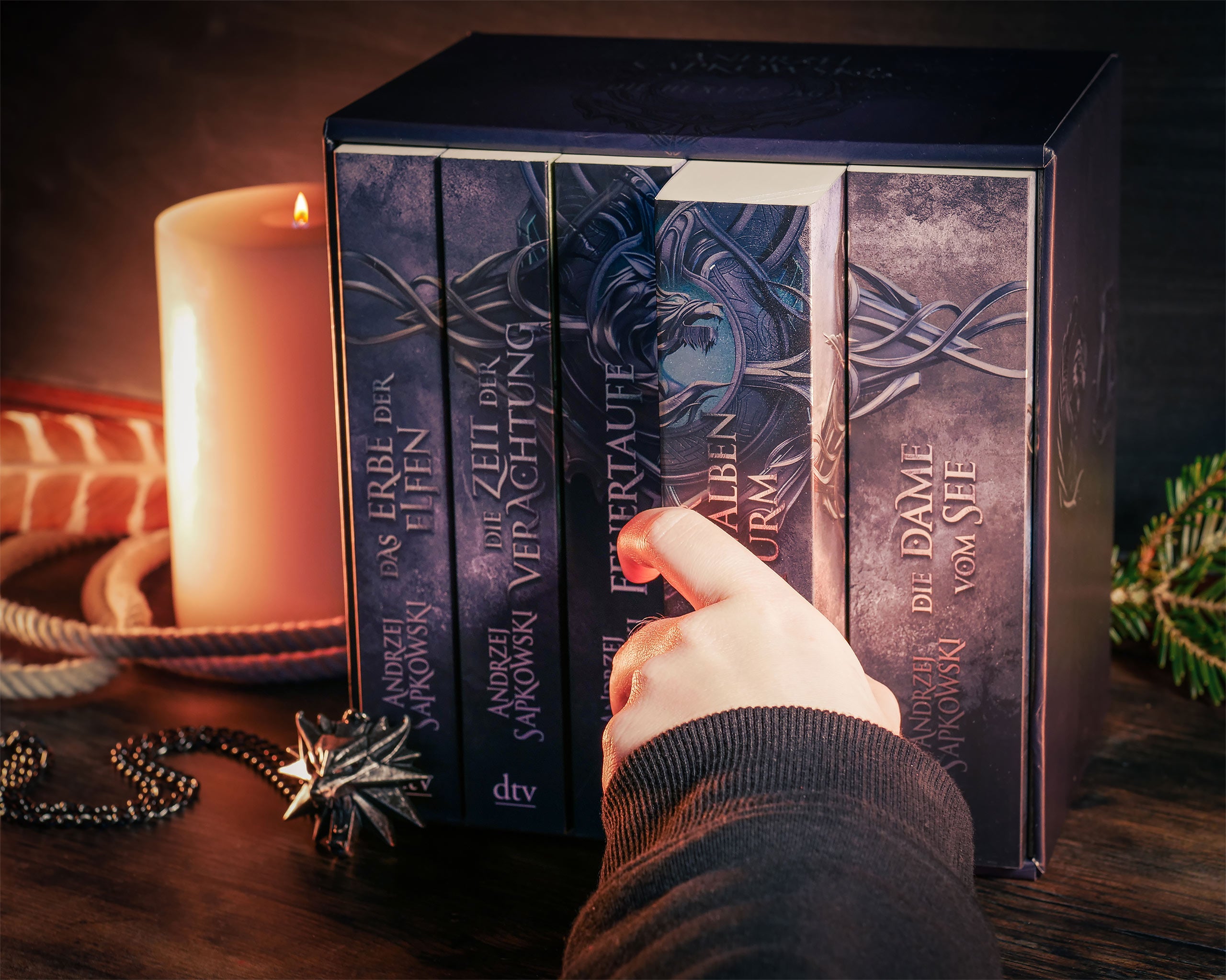 Product image The 5 volumes of the Witcher Saga in a slipcase
