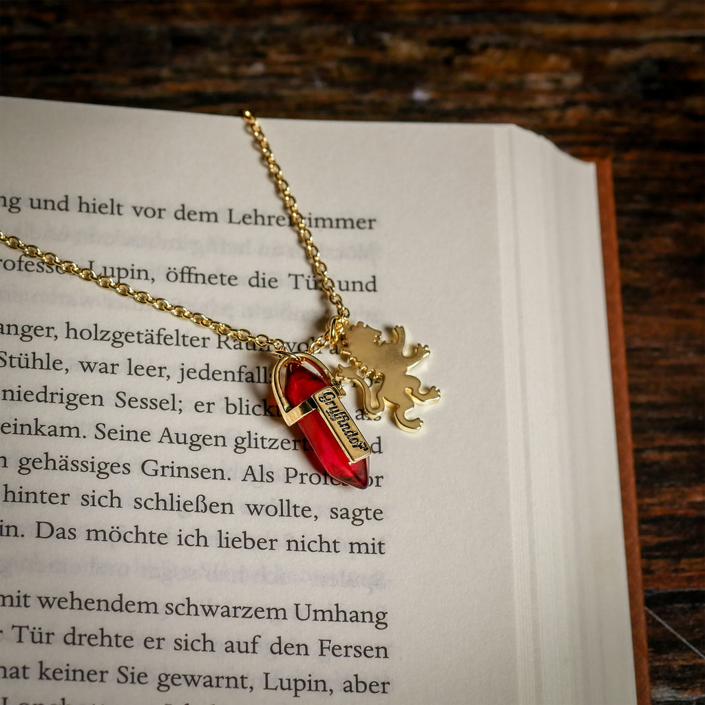 Product image Harry Potter - Gryffindor Crest Necklace