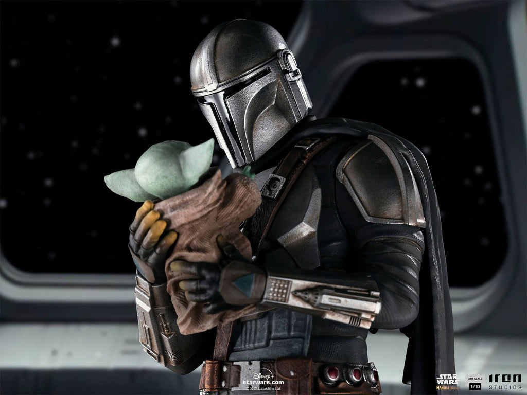 Product image Mando with Grogu BDS Art Scale Deluxe Statue - Star Wars The Mandalorian