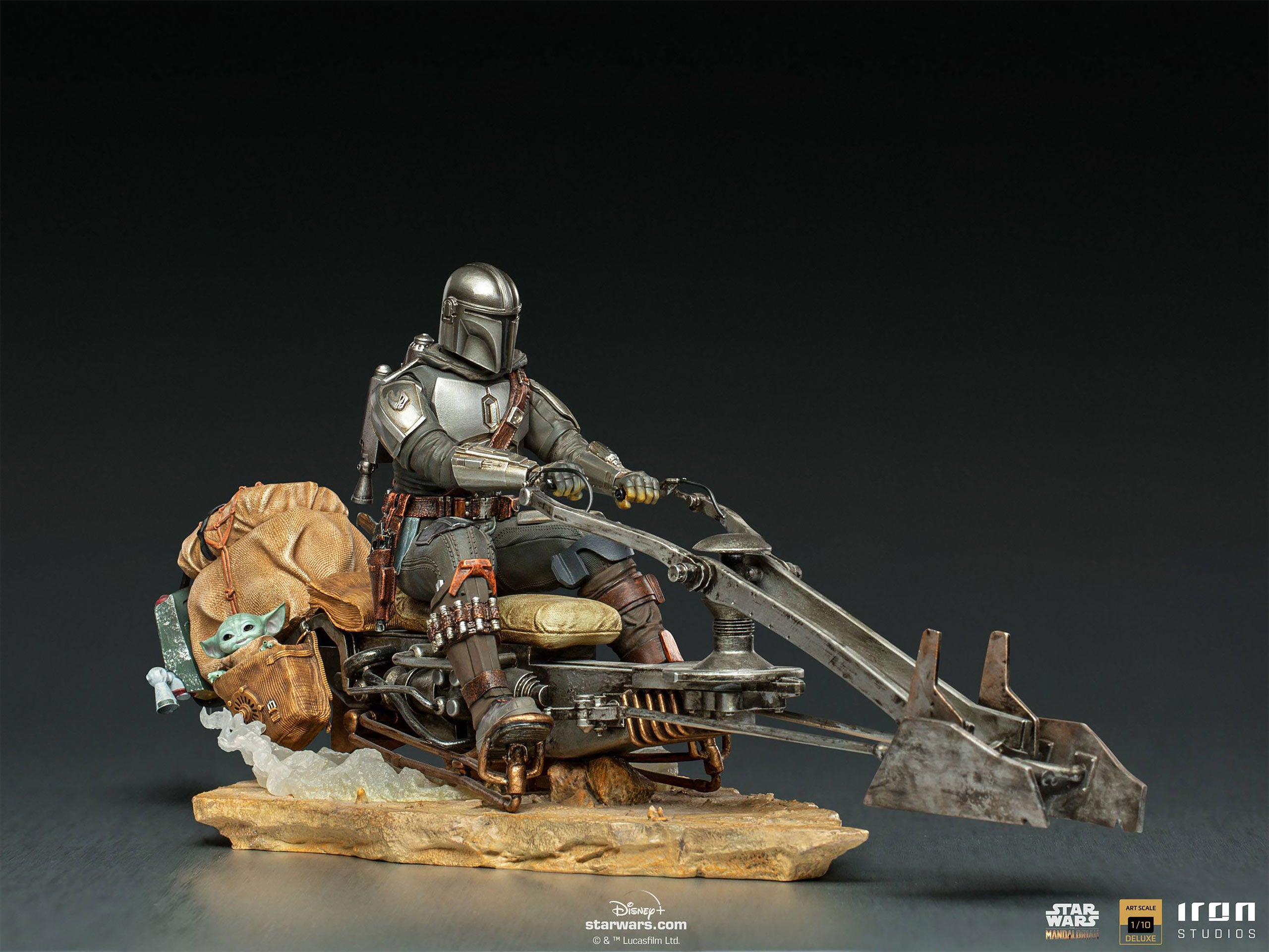 Product image Mando with Speeder BDS Art Scale Deluxe Statue - Star Wars The Mandalorian