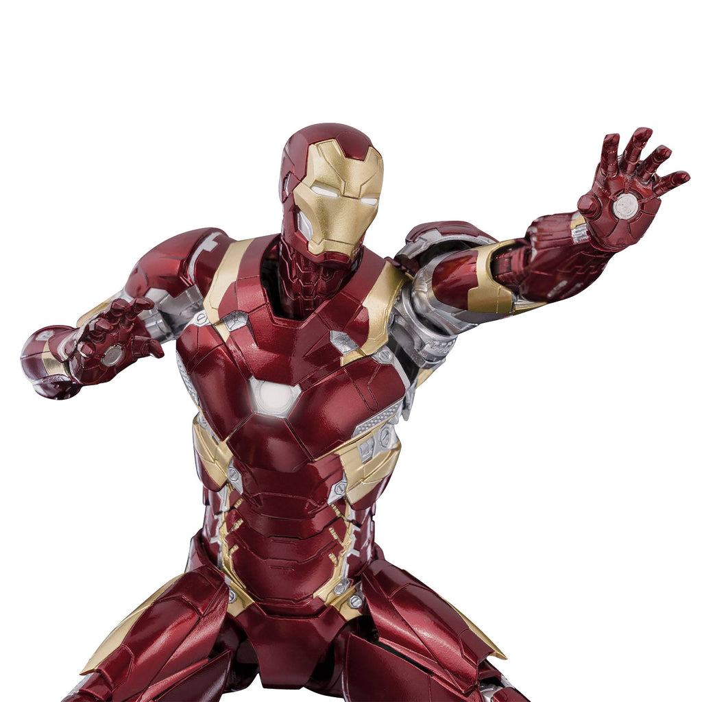 Product image Iron Man - Mark 46 Deluxe Action Figure