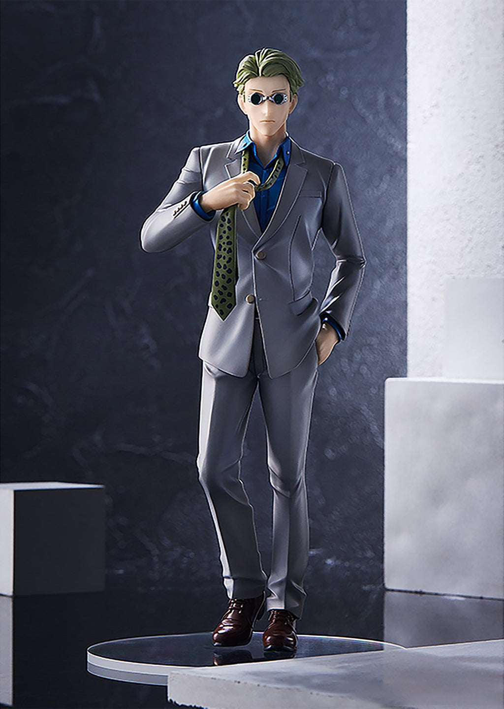 Product image Jujutsu Kaisen - Kento Nanami Figure