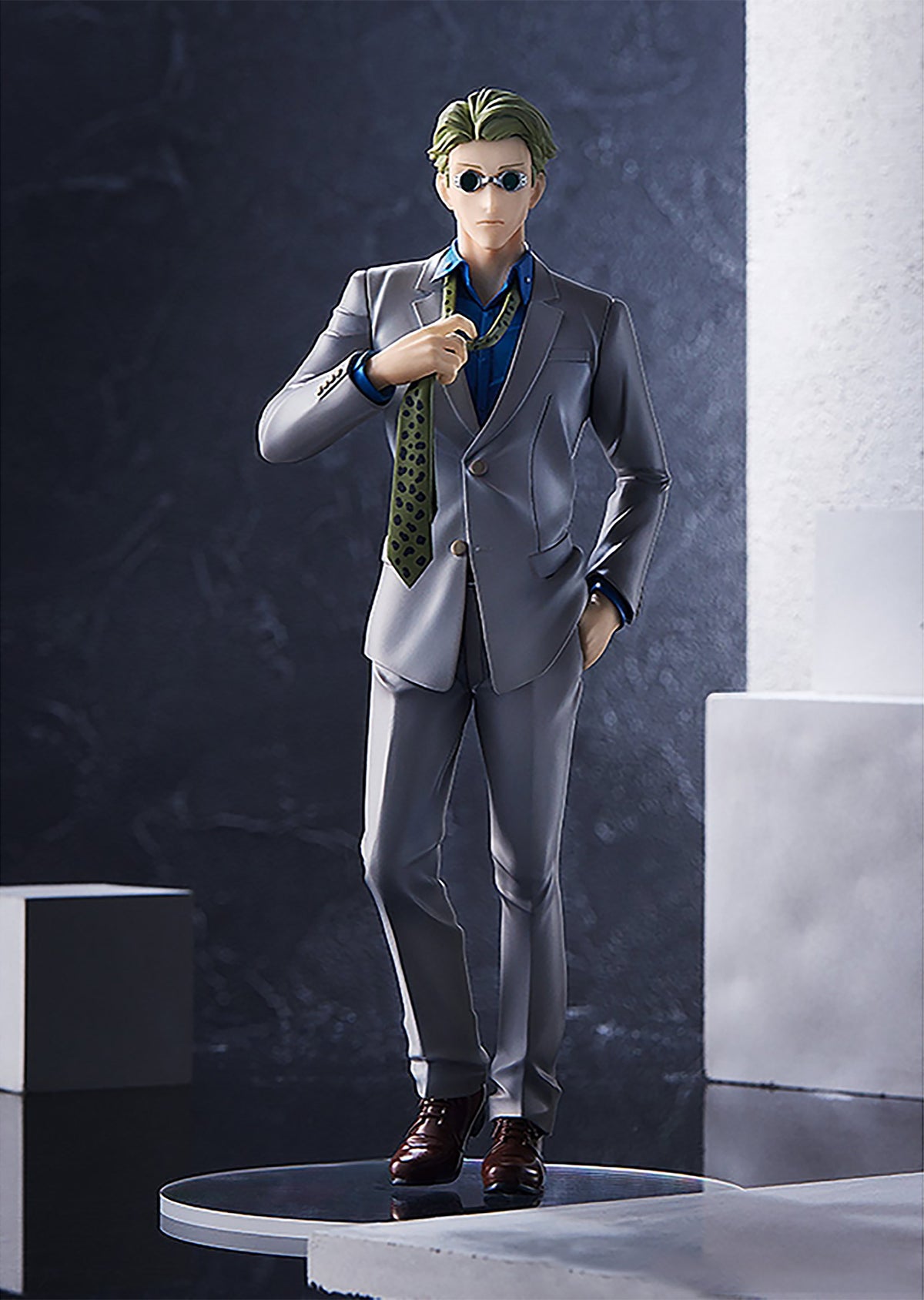 Product image Jujutsu Kaisen - Kento Nanami Figure