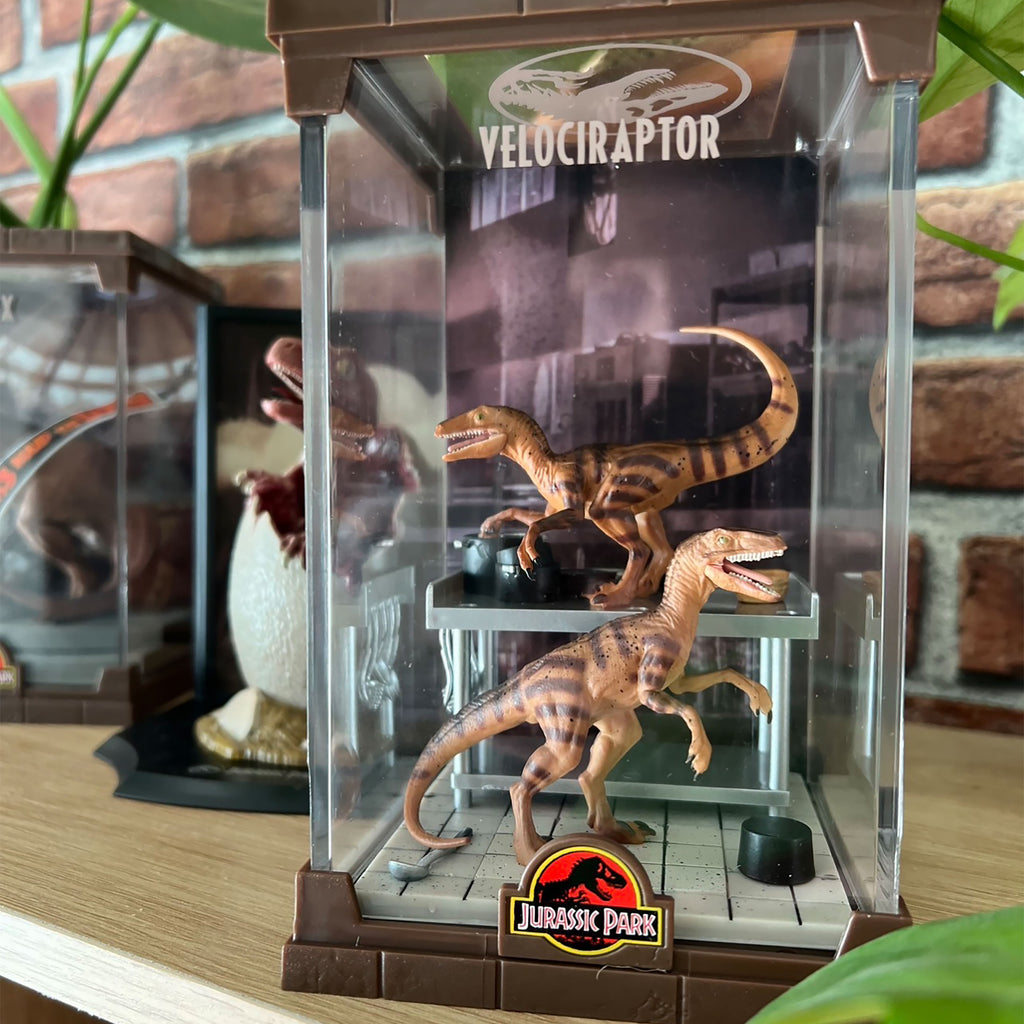 Product image Jurassic Park - Velociraptor Figure Set