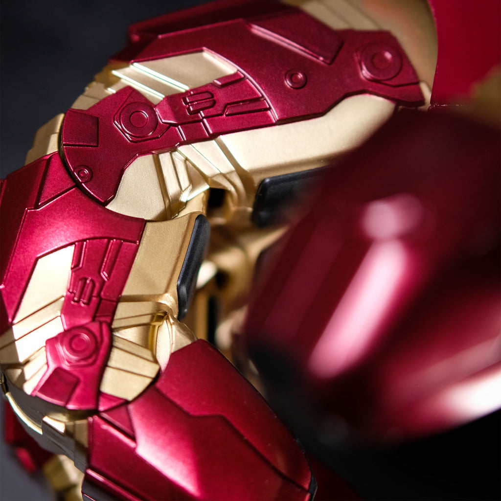 Product image Avengers Endgame - Iron Man Gauntlet with Light and Sound