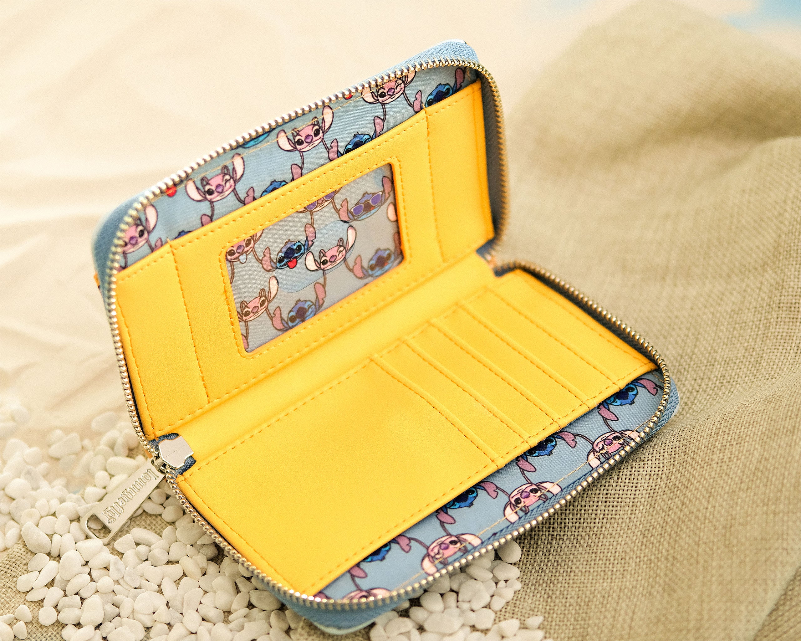 Product image Lilo & Stitch - Snow Cone Date Night Wallet