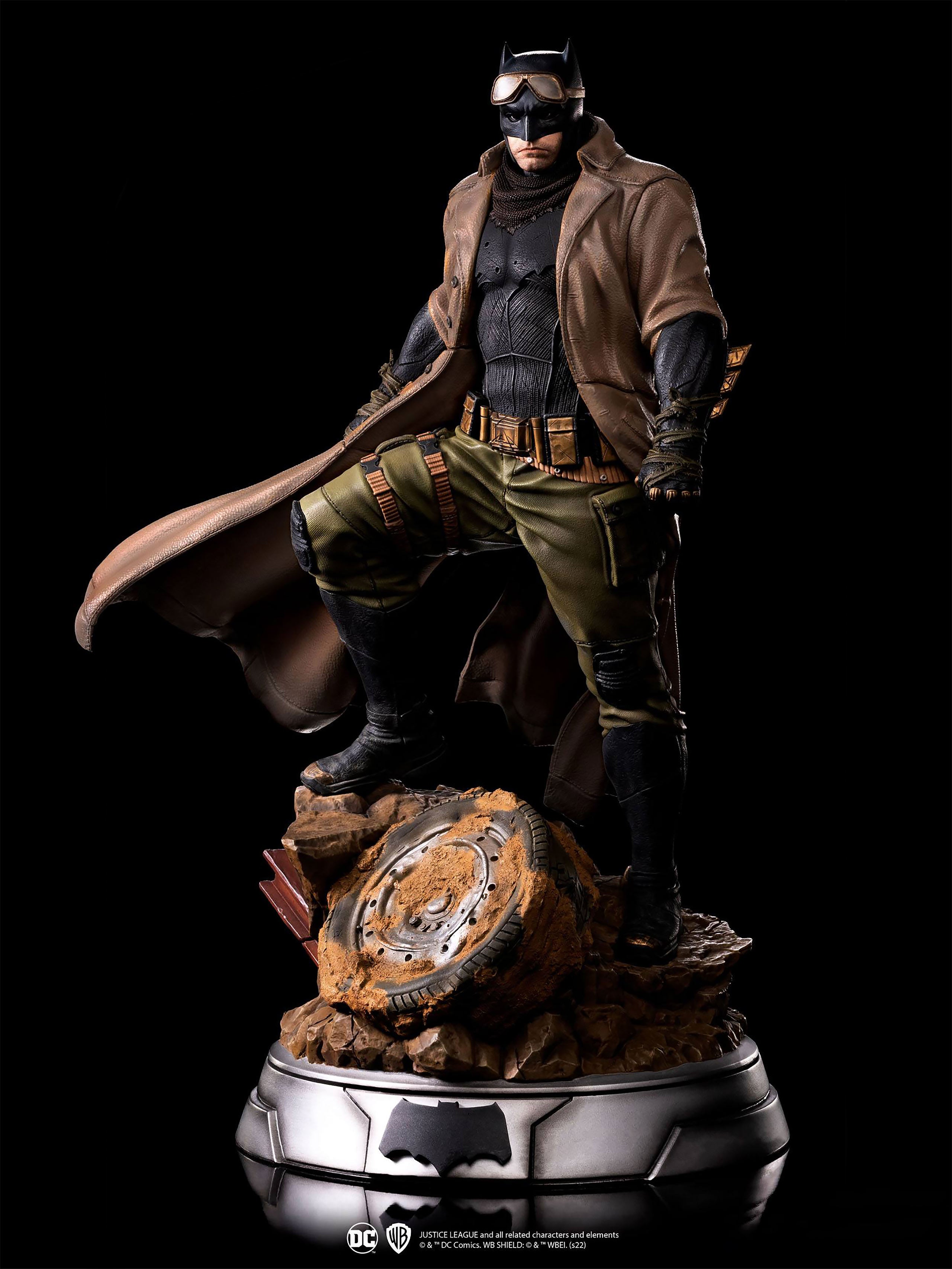 Product image Zack Snyder's Justice League - Batman Knightmare Statue Scale 1:4
