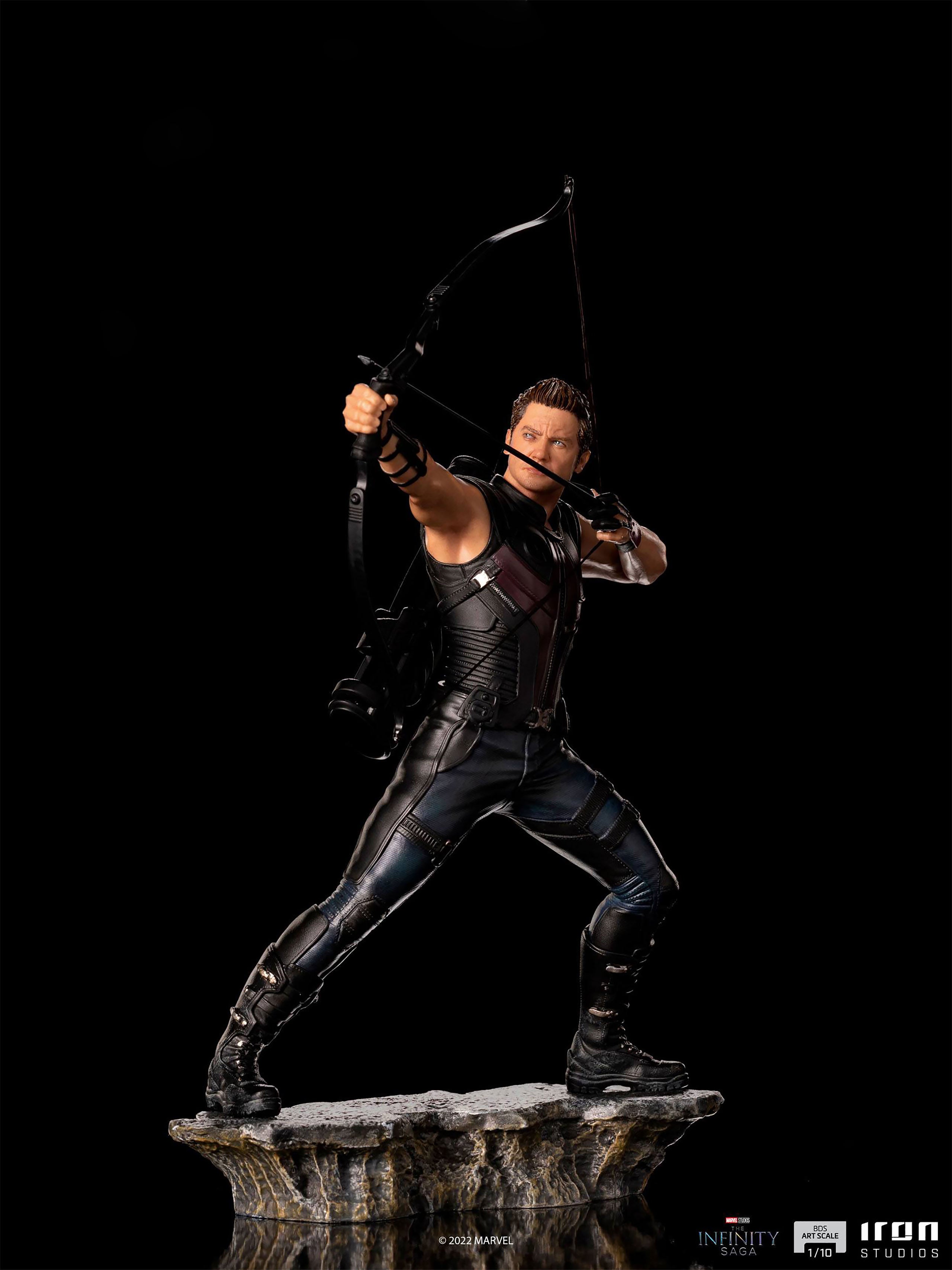 Product image Hawkeye - The Infinity Saga BDS Art Scale Deluxe Statue