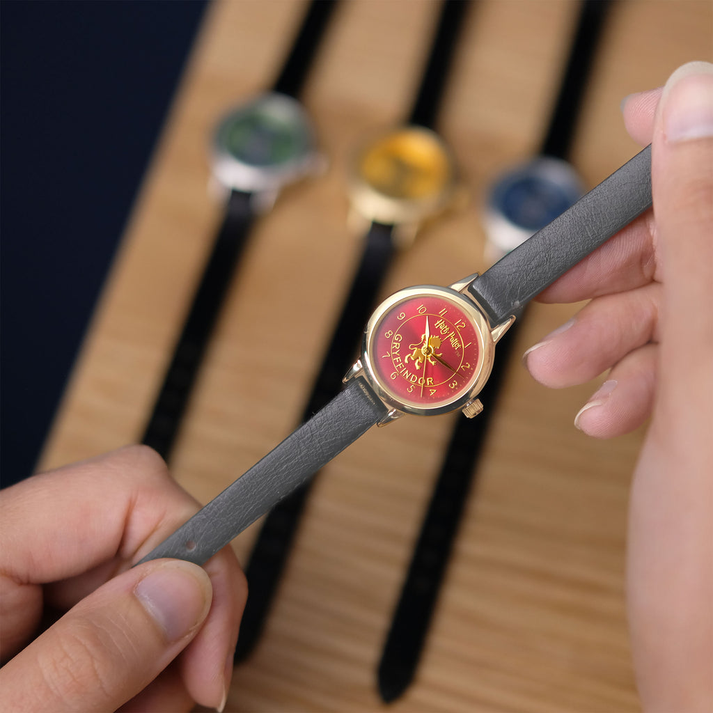 Product image Harry Potter - Gryffindor Crest Animal Wristwatch