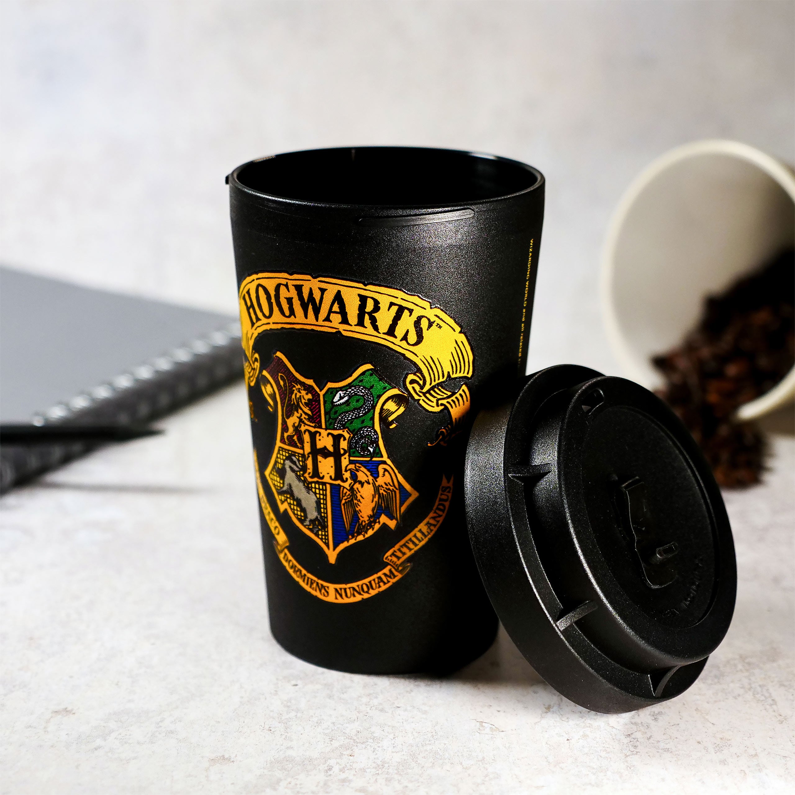 Product image Hogwarts Crest To Go Mug - Harry Potter