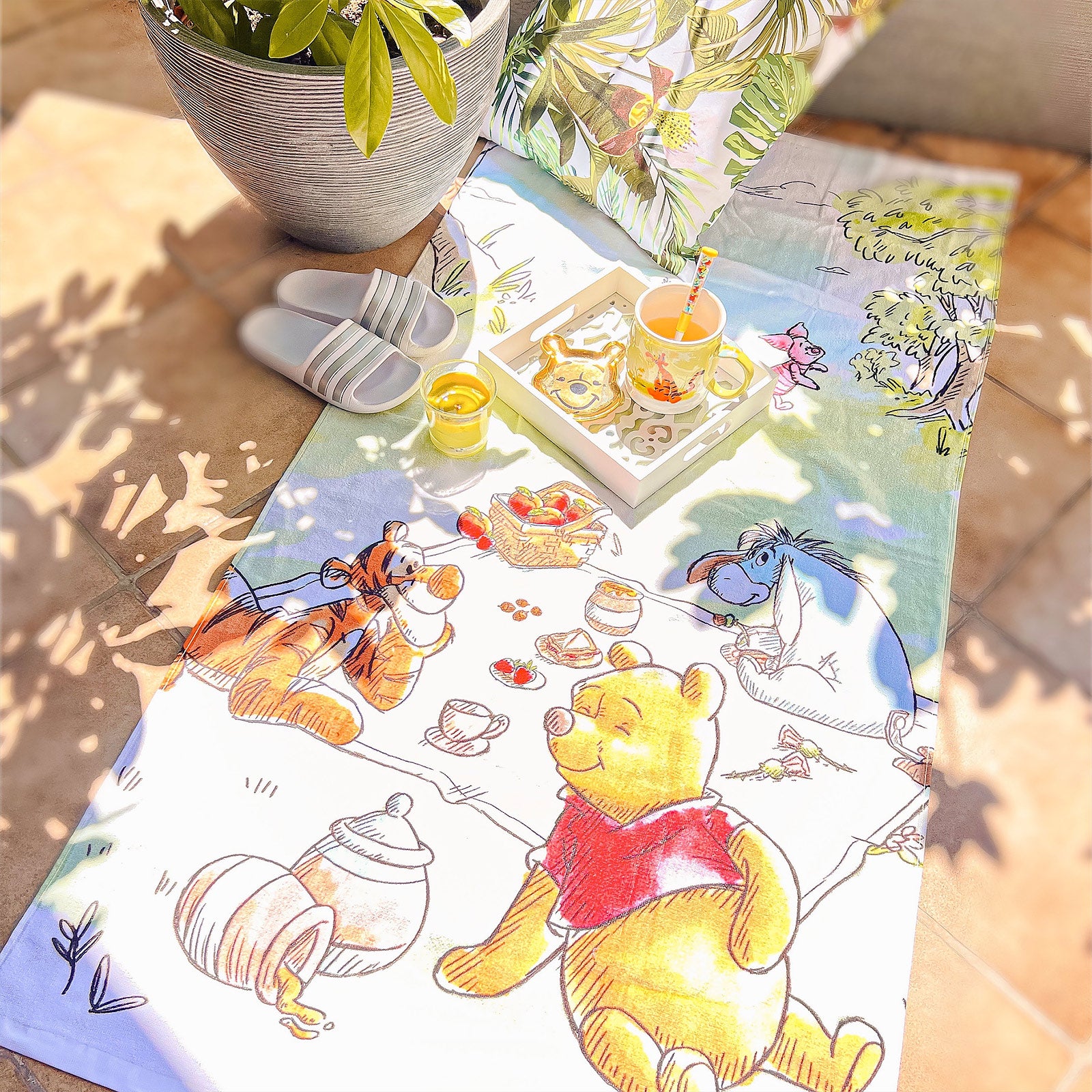 Product image Winnie the Pooh - Picnic Bath Towel