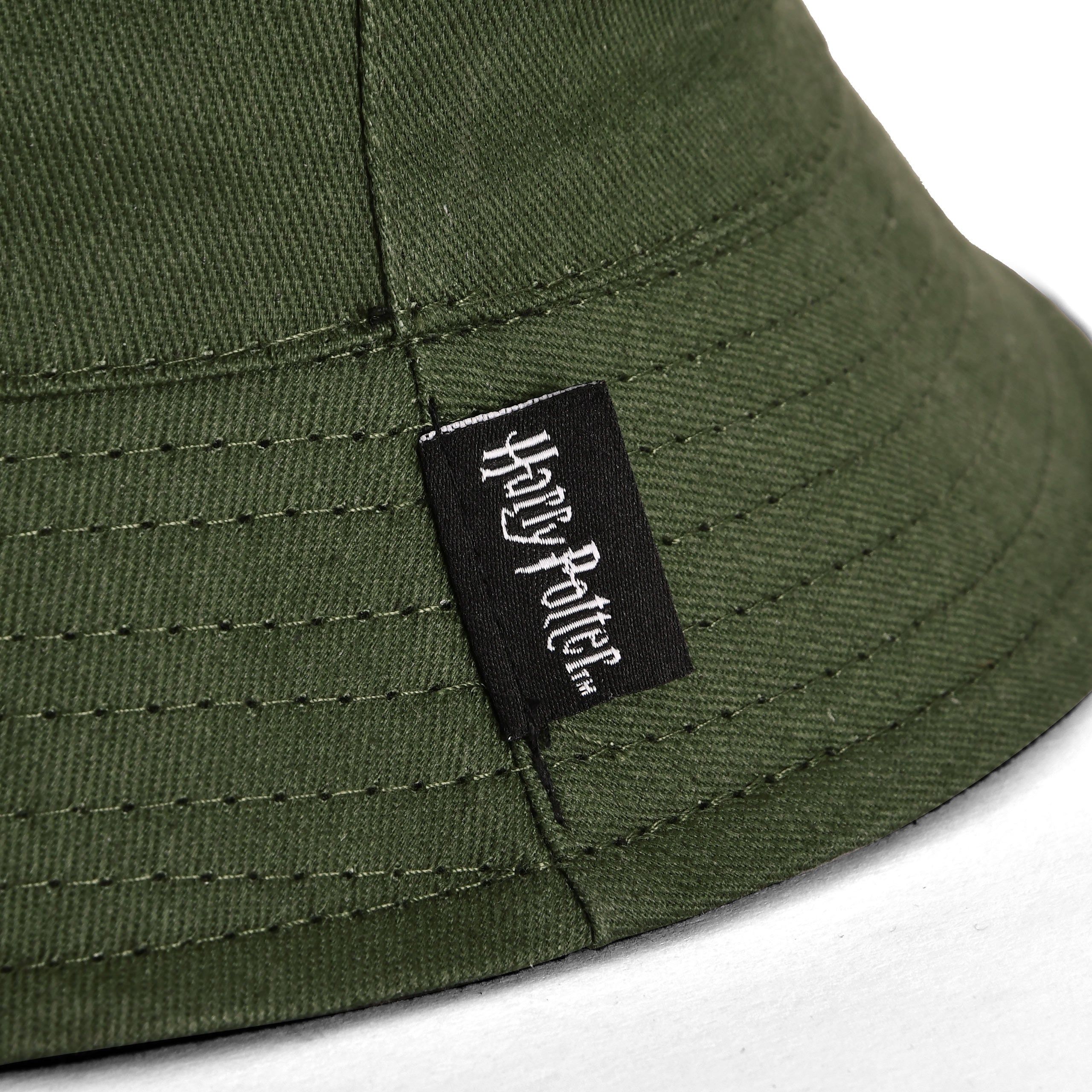 Product image Slytherin Crest Hat with Reversible Motif - Harry Potter