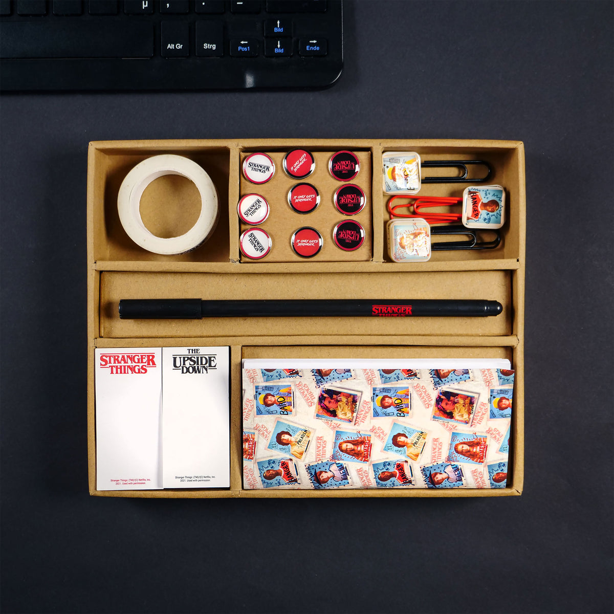 Product image Stranger Things - Characters Stationery Set