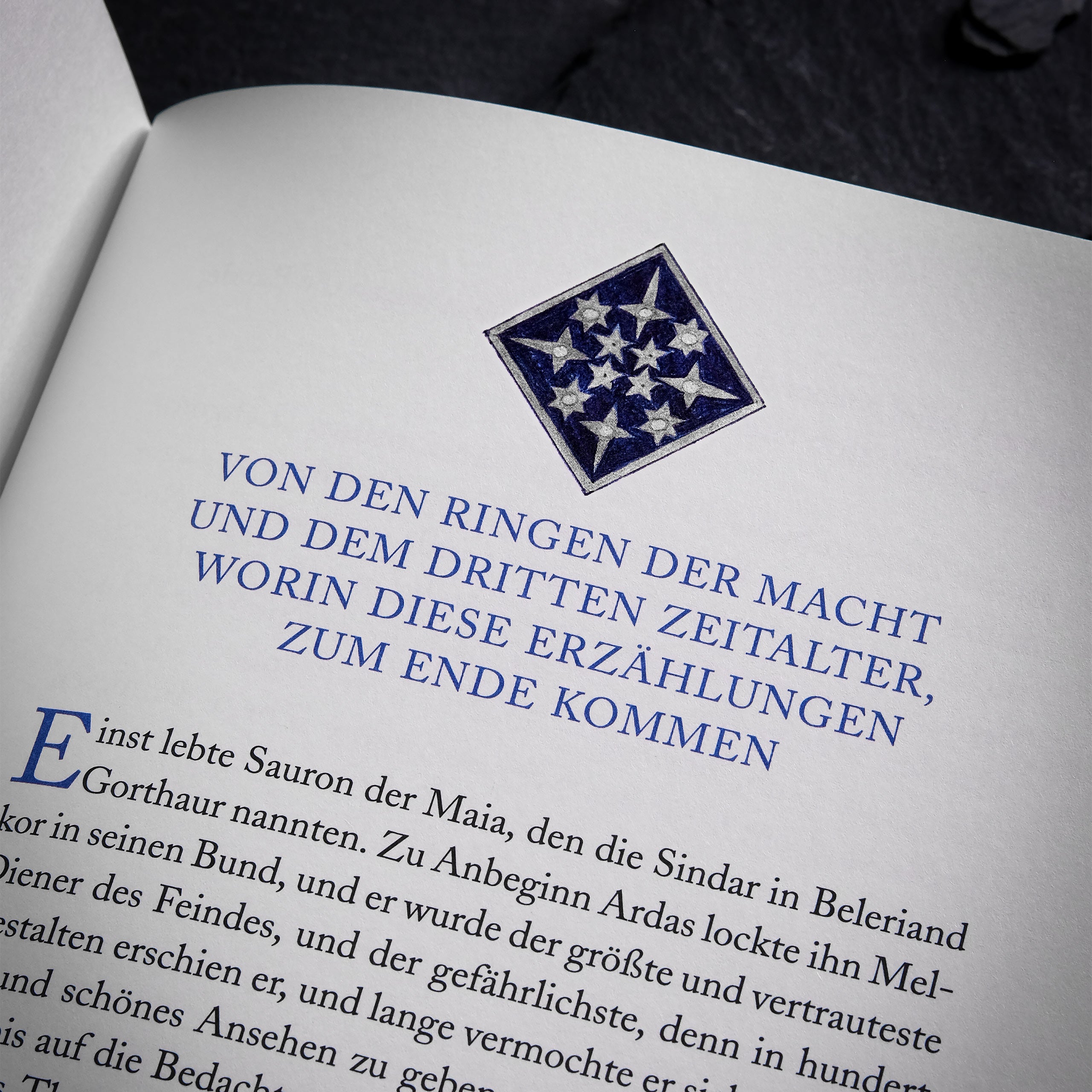 Product image The Silmarillion Deluxe Edition