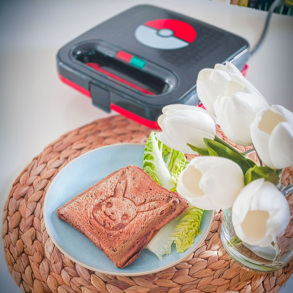 Product image Pokemon - Pikachu and Pokeball Sandwich Maker