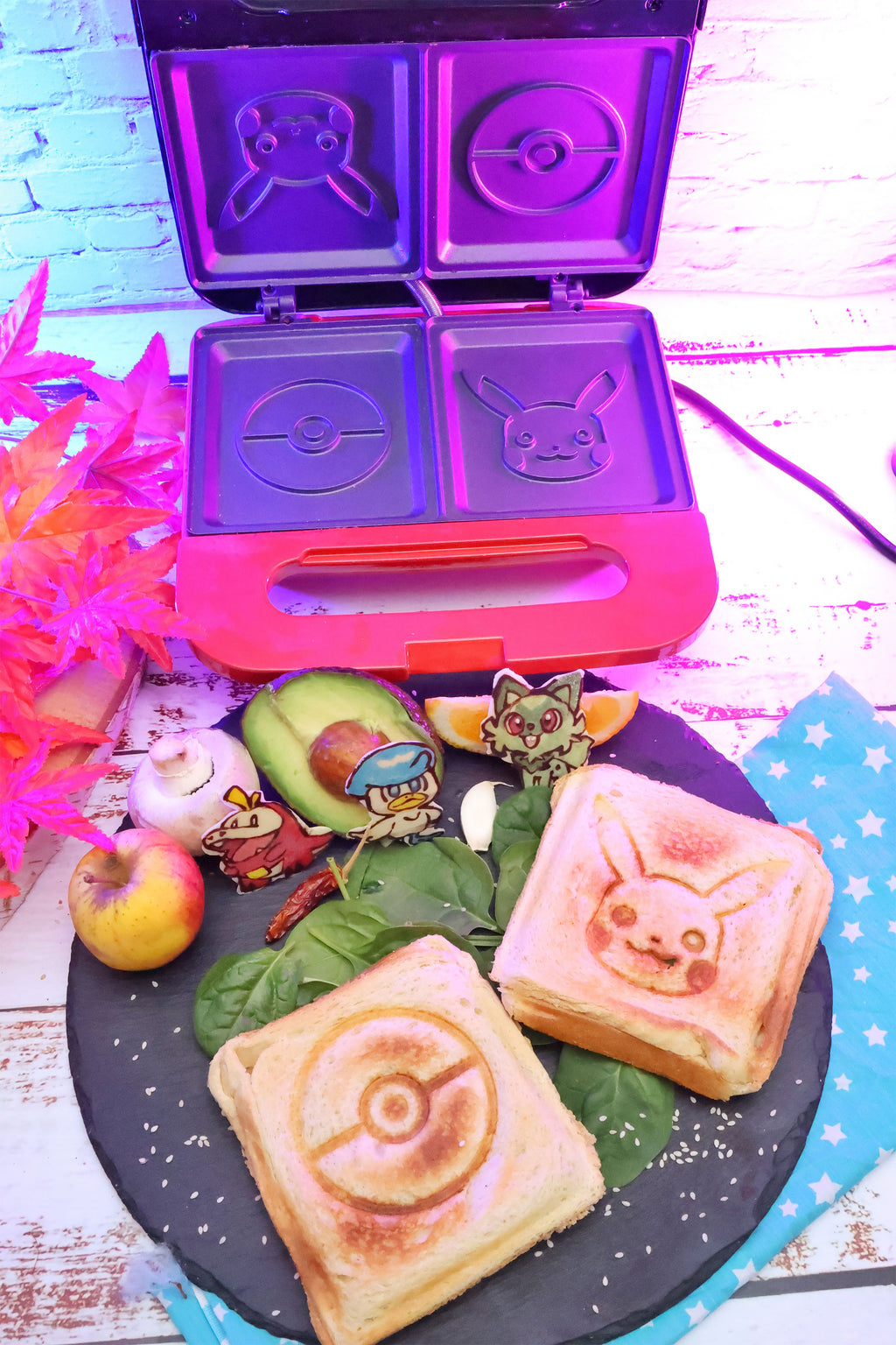 Product image Pokemon - Pikachu and Pokeball Sandwich Maker