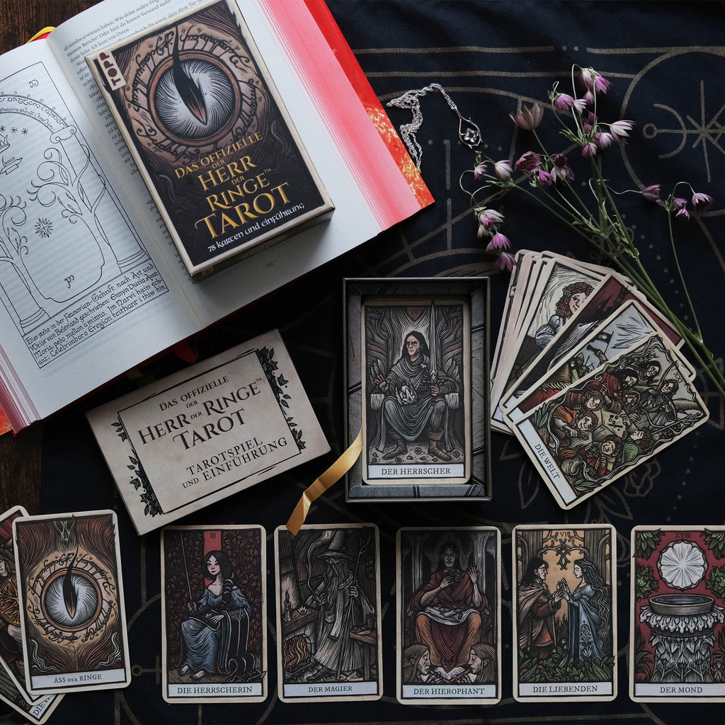 Product image The Lord of the Rings Tarot - Card Game