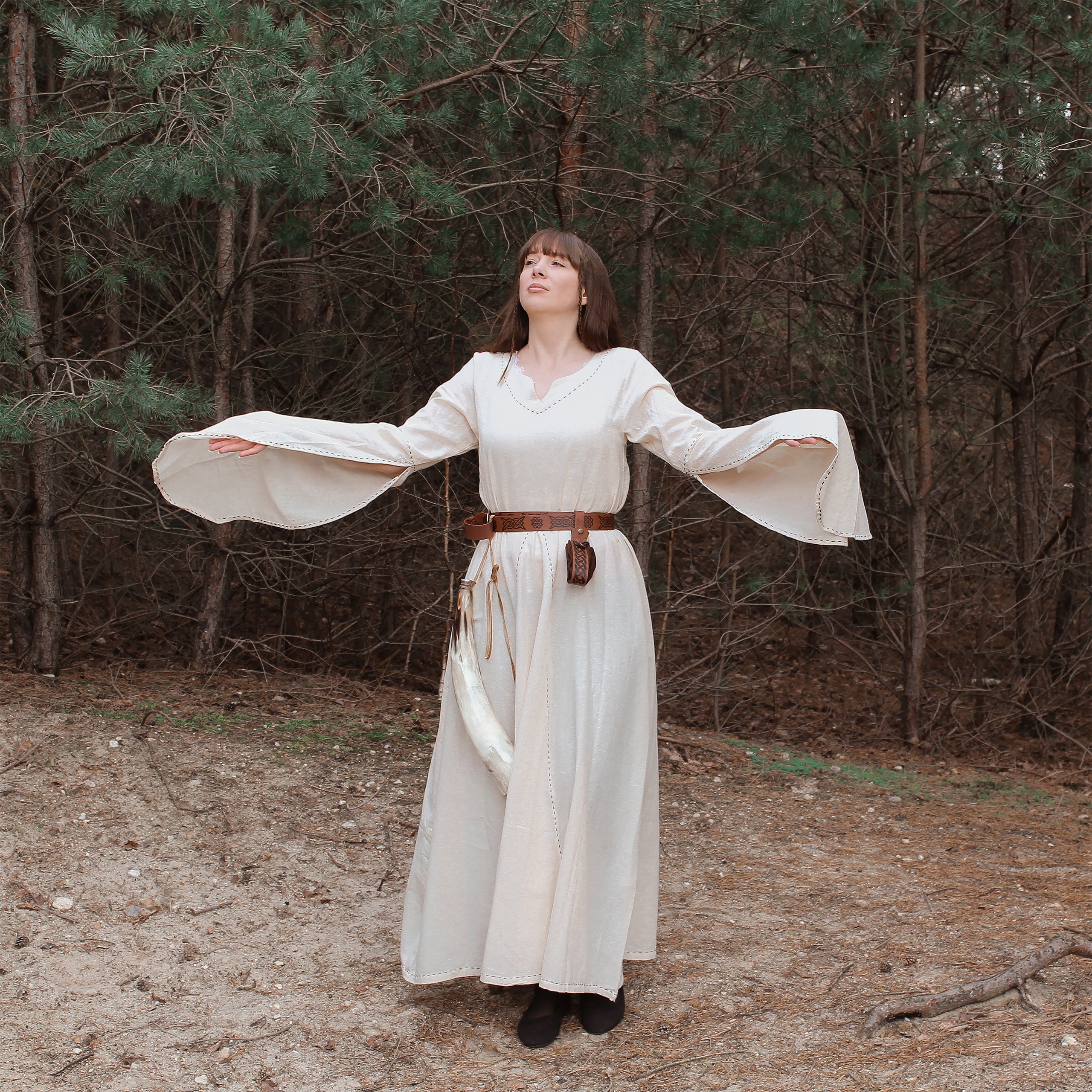 Product image Medieval Dress Begina Beige