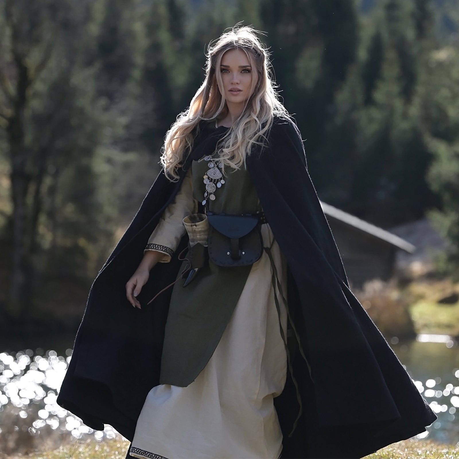 Product image Medieval Cloak Elinor black