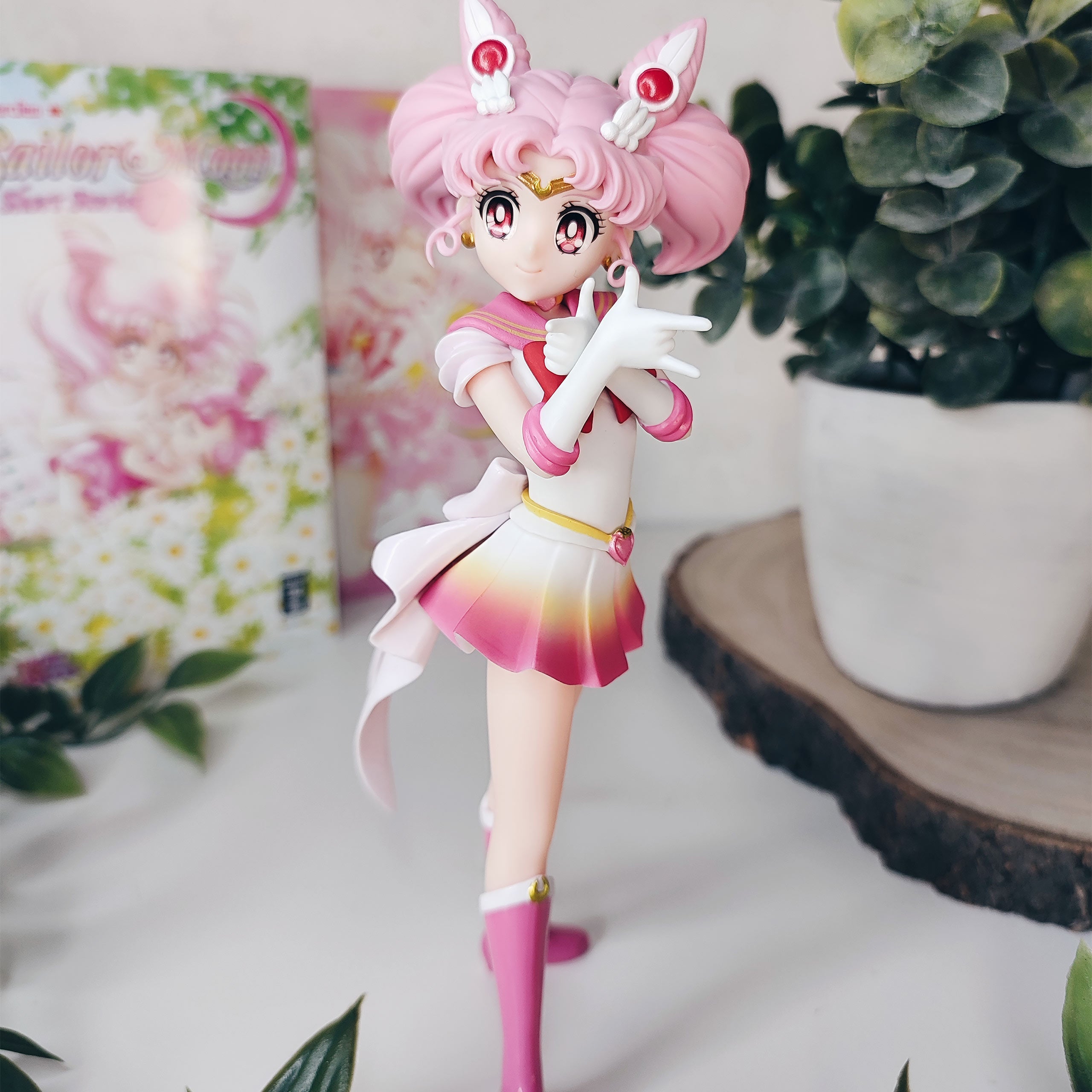 Product image Sailor Moon Eternal - Sailor Chibi Moon Glitter & Glamours Figure Version B