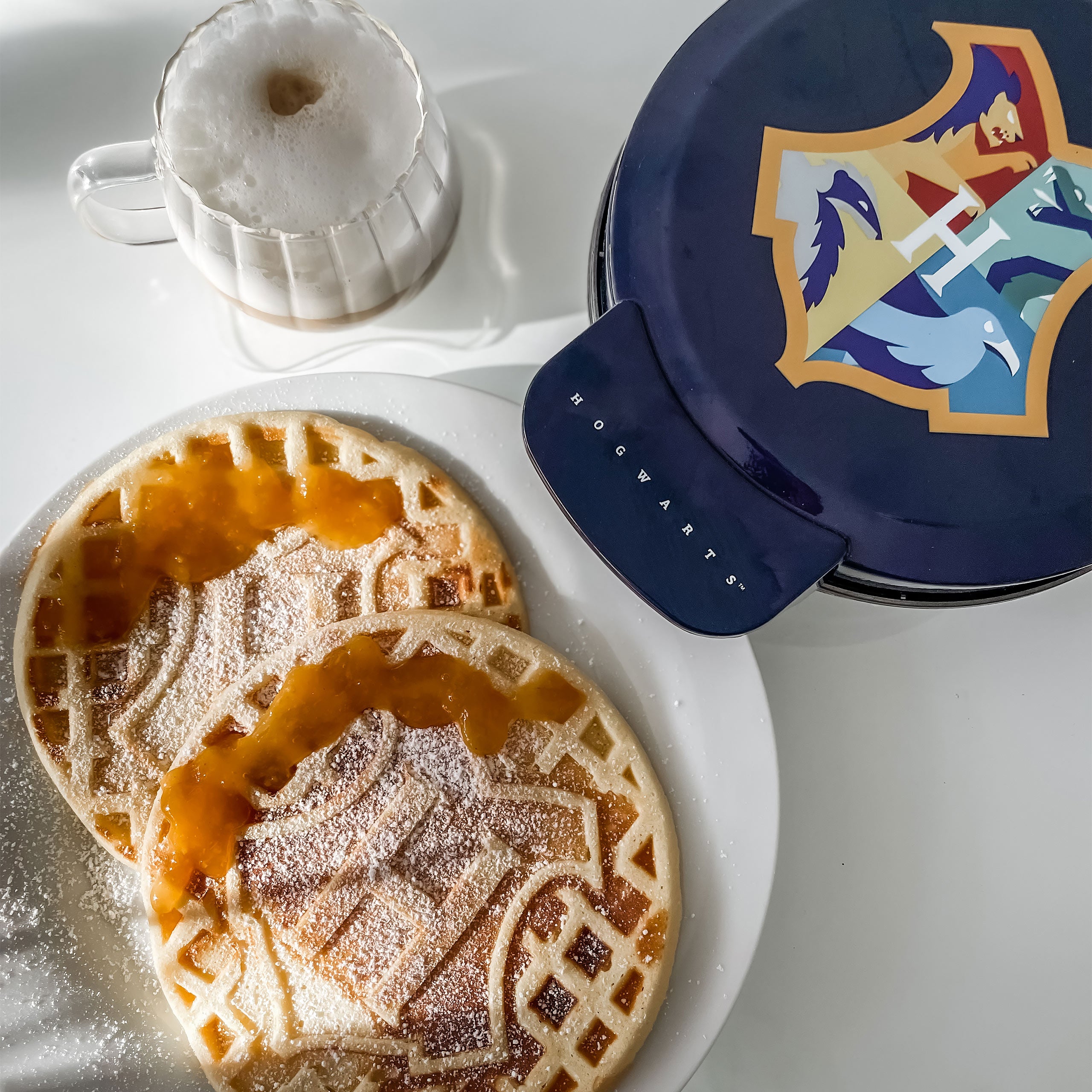 Product image Harry Potter - Hogwarts Crest Waffle Iron