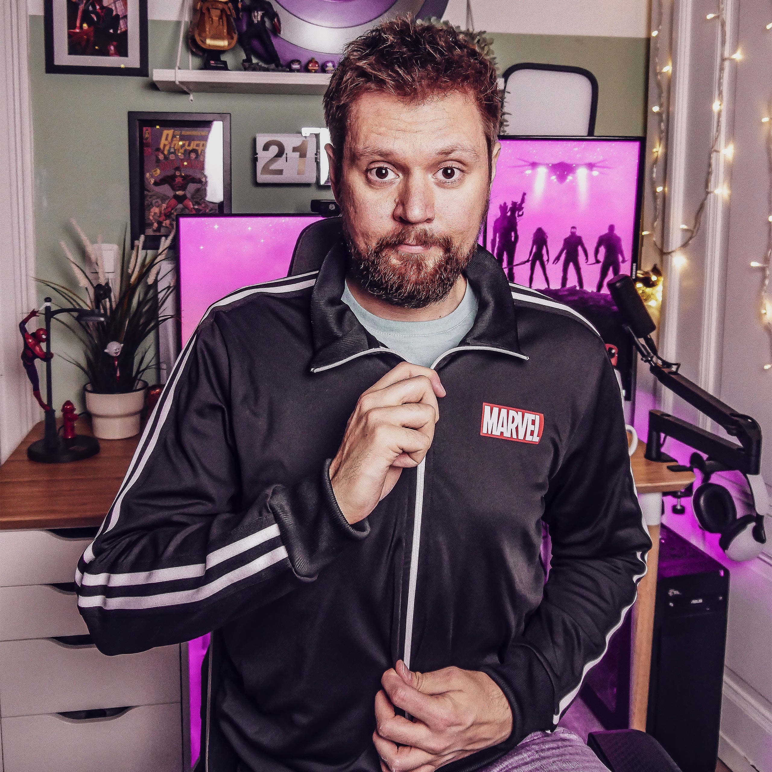 Product image Marvel - Logo Tracksuit Black