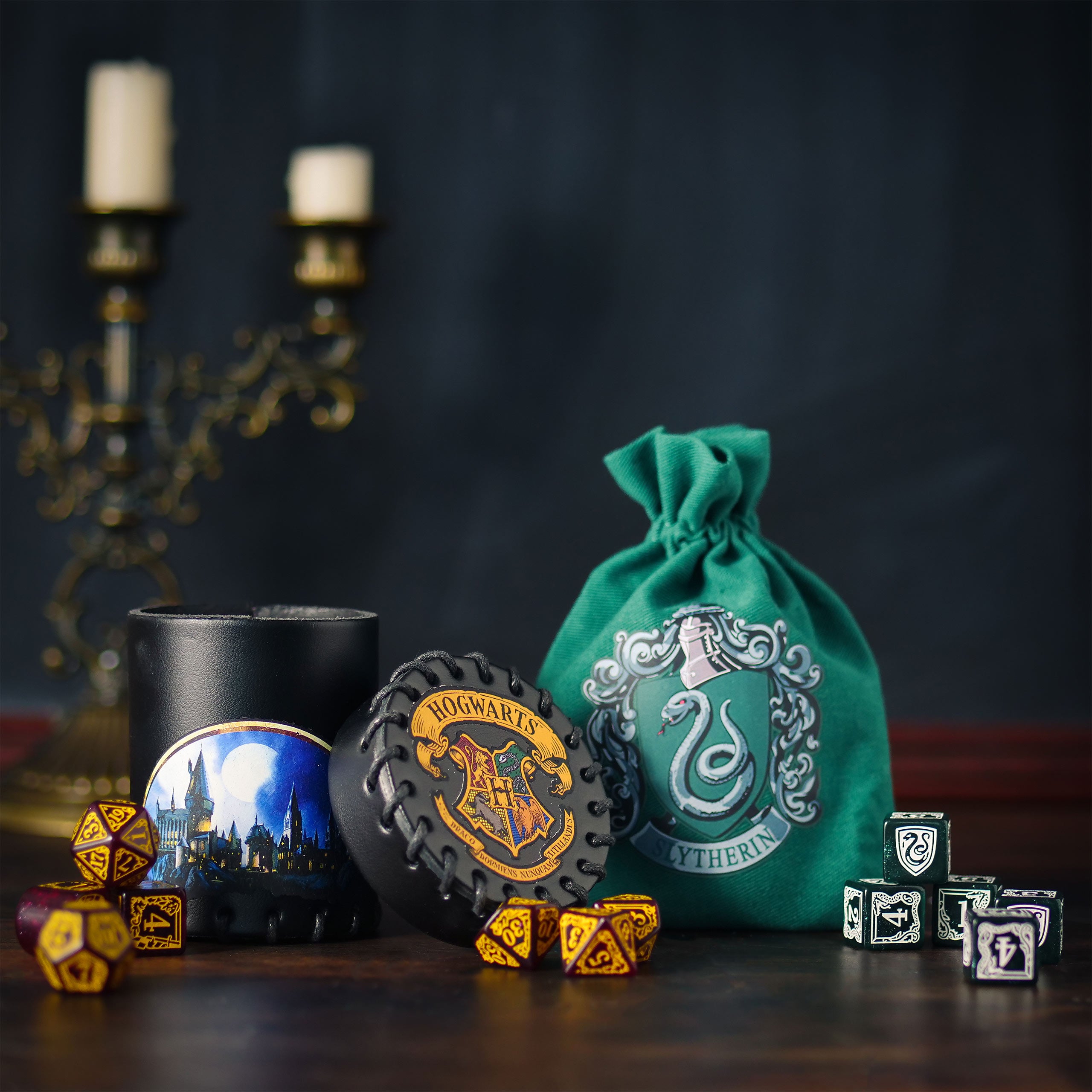 Product image Harry Potter - Hogwarts Dice Cup black